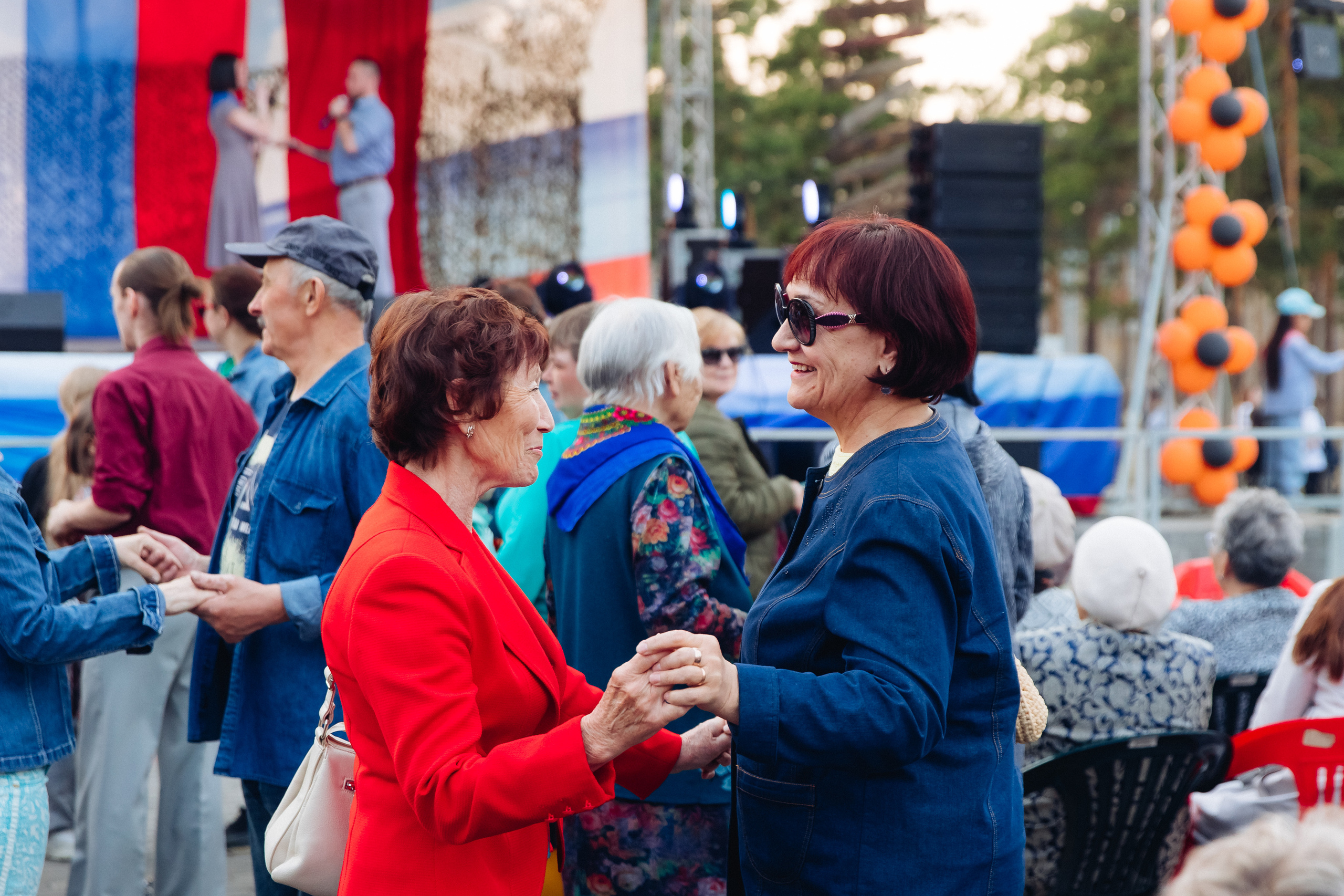 Празднование «Дня Победы» в парке Юбилейный. Свадебный и семейный фотограф в Улан-Удэ