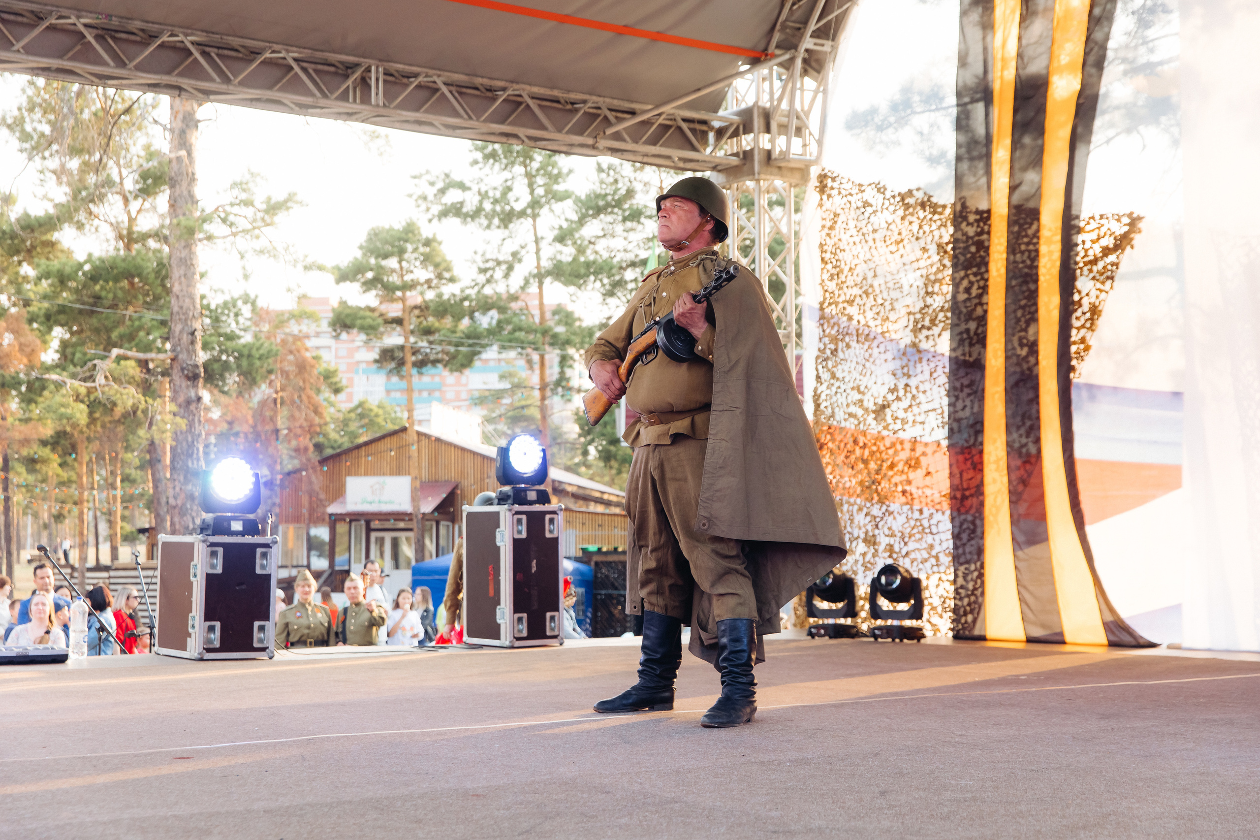 Празднование «Дня Победы» в парке Юбилейный. Свадебный и семейный фотограф в Улан-Удэ