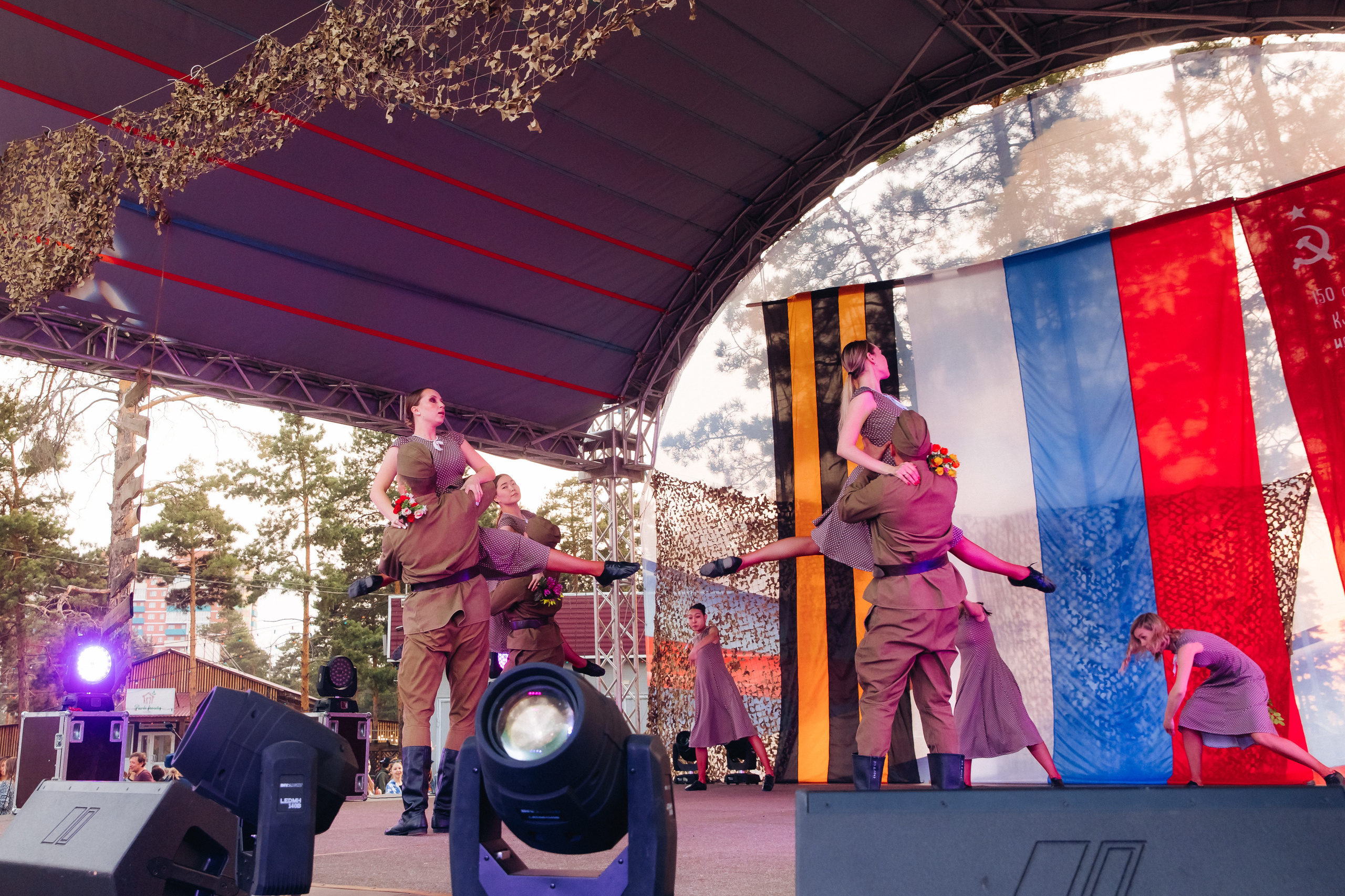 Празднование «Дня Победы» в парке Юбилейный. Свадебный и семейный фотограф в Улан-Удэ