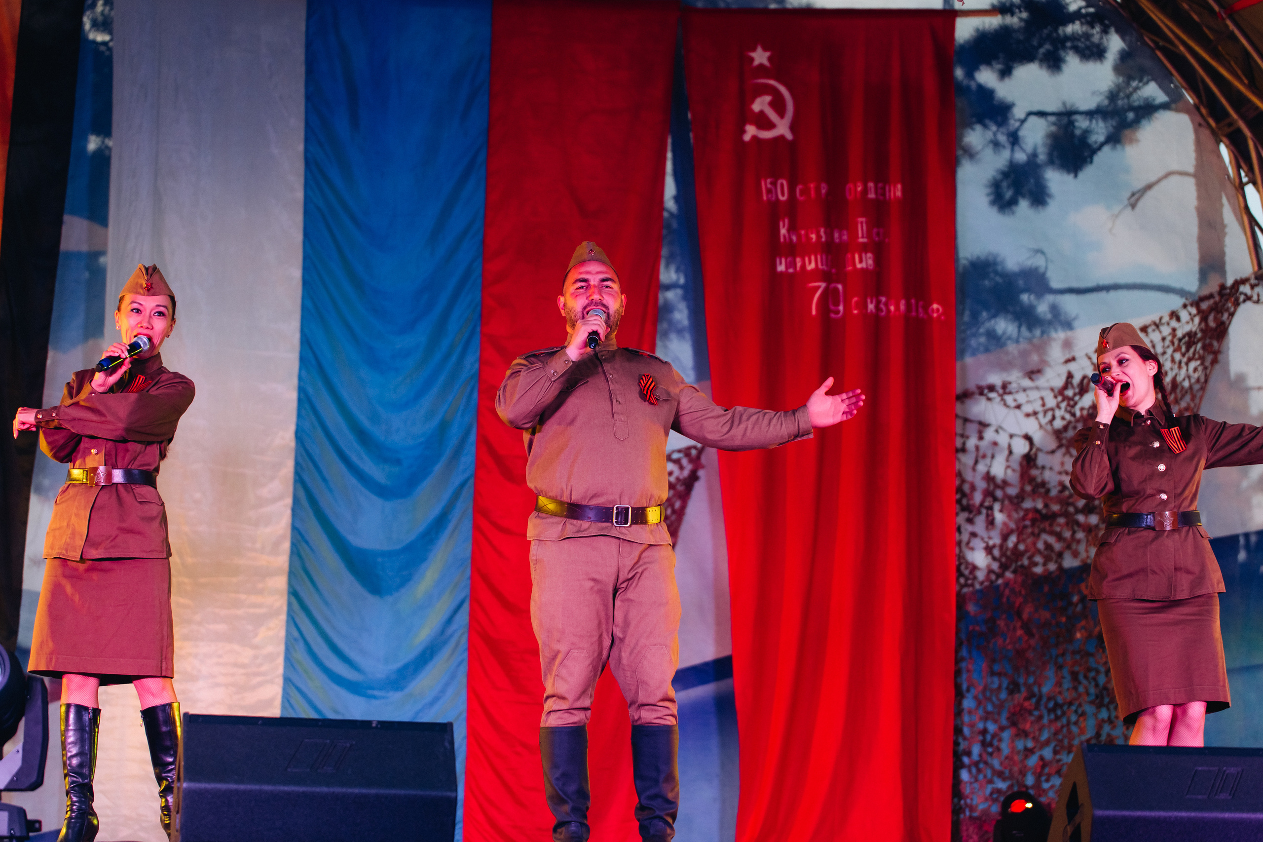 Празднование «Дня Победы» в парке Юбилейный. Свадебный и семейный фотограф в Улан-Удэ