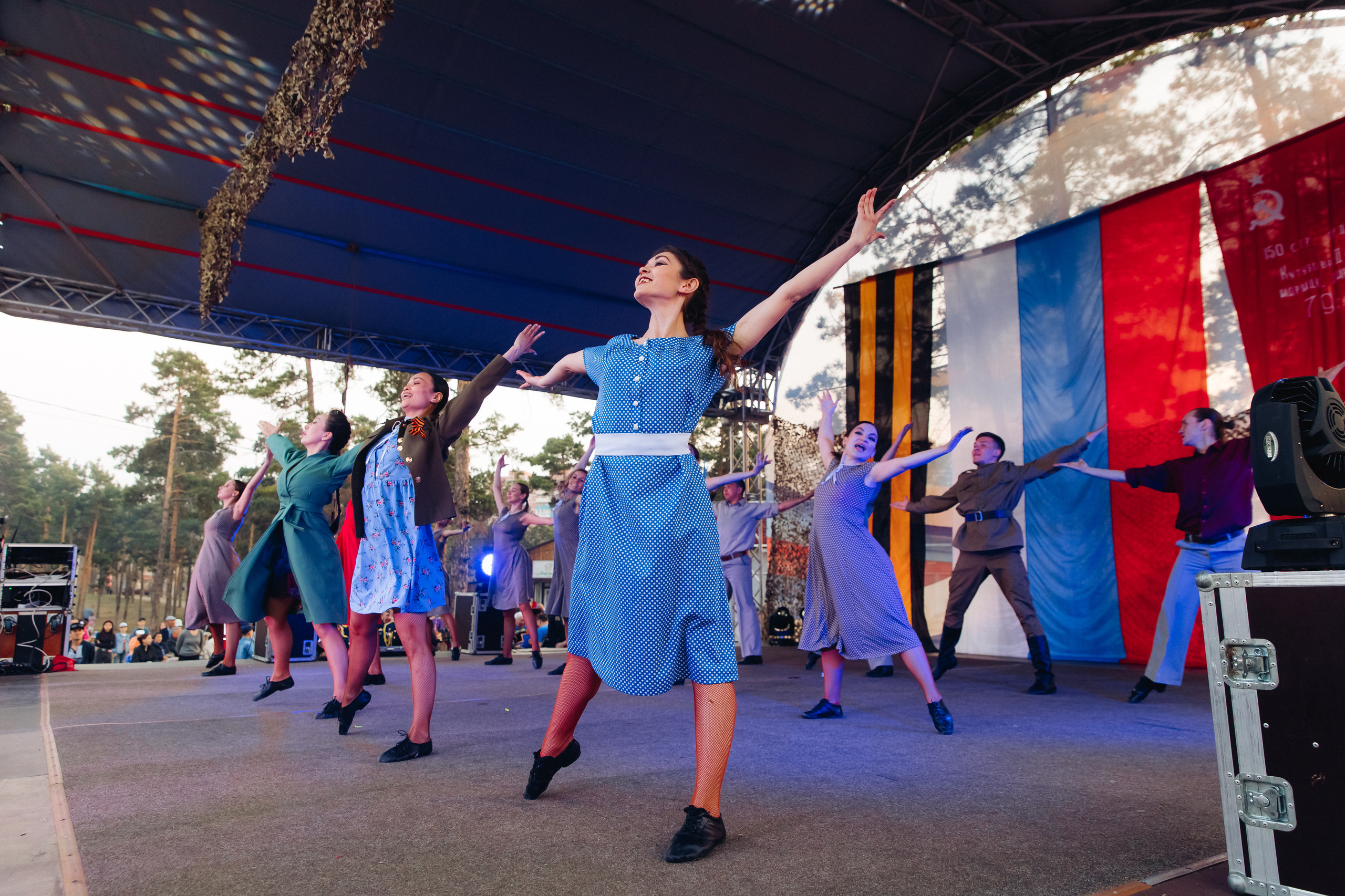 Празднование «Дня Победы» в парке Юбилейный. Свадебный и семейный фотограф в Улан-Удэ