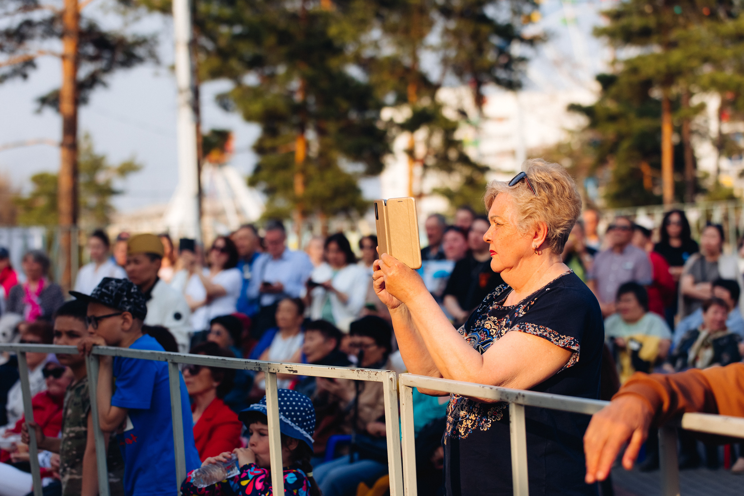 Празднование «Дня Победы» в парке Юбилейный. Свадебный и семейный фотограф в Улан-Удэ