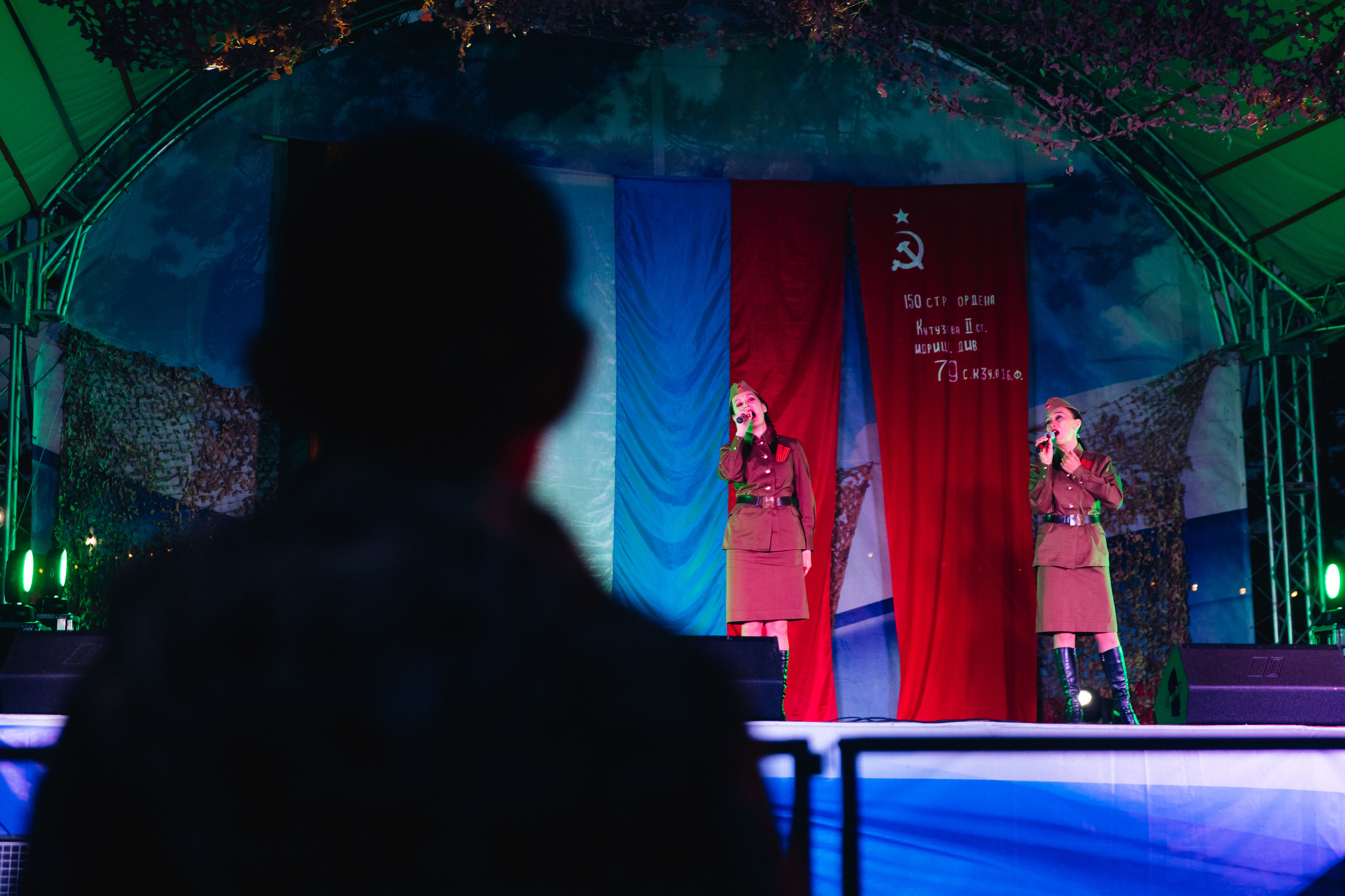 Празднование «Дня Победы» в парке Юбилейный. Свадебный и семейный фотограф в Улан-Удэ