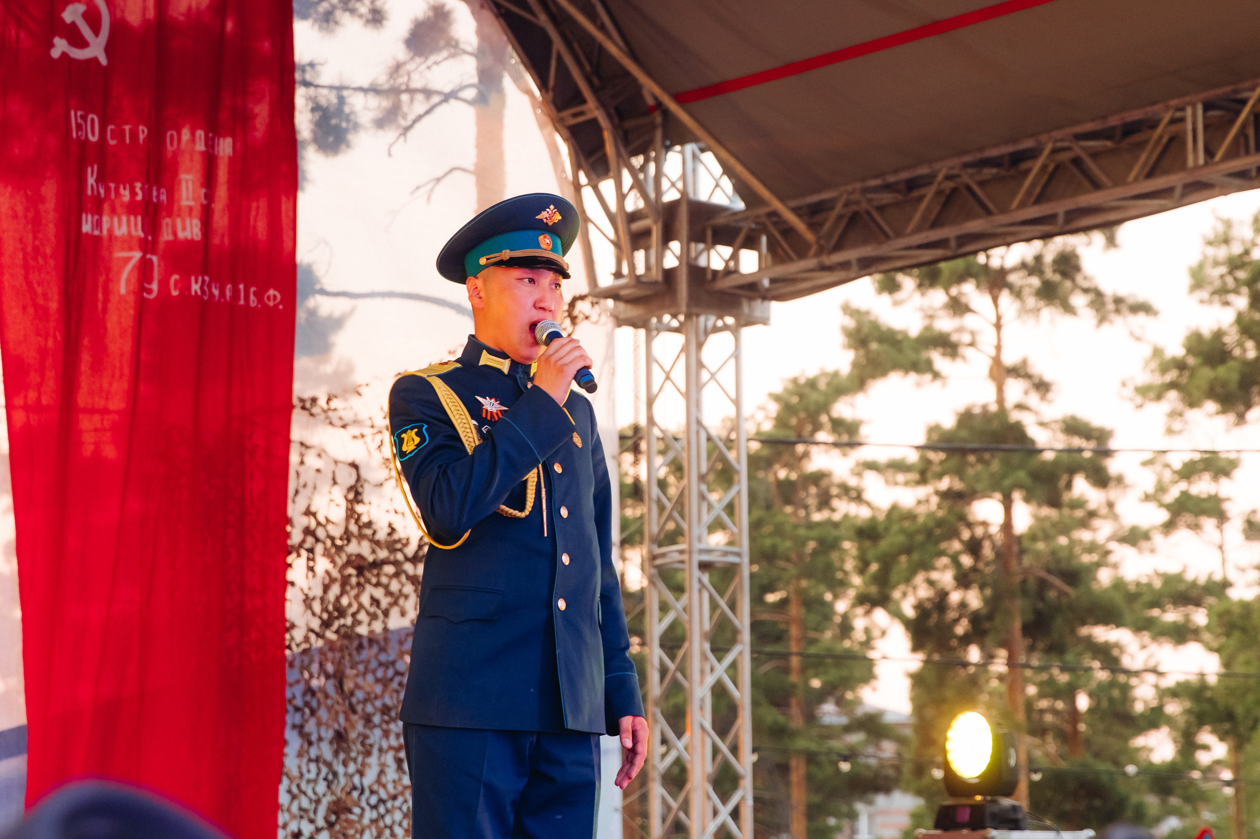 Празднование «Дня Победы» в парке Юбилейный. Свадебный и семейный фотограф в Улан-Удэ