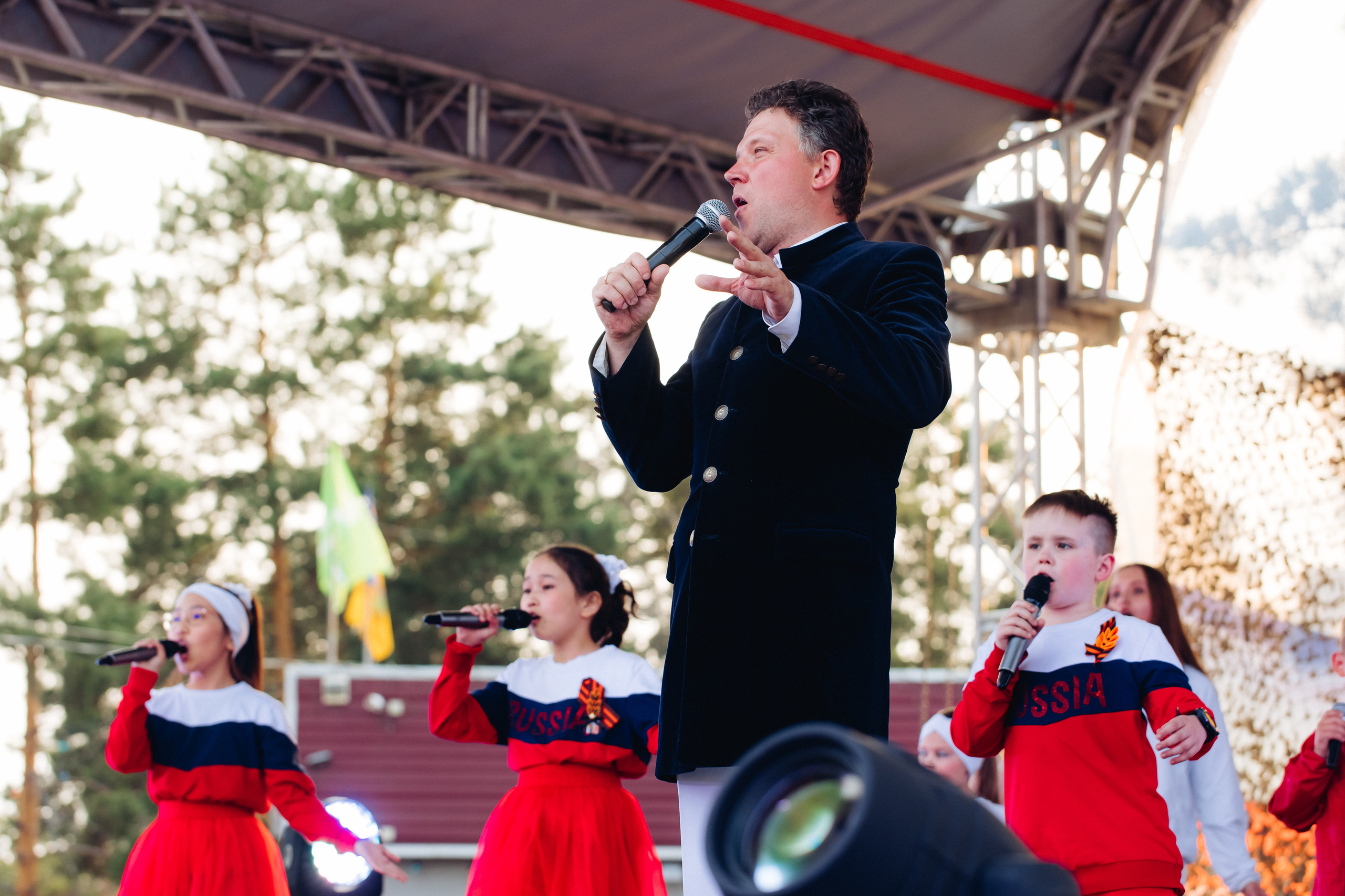 Празднование «Дня Победы» в парке Юбилейный. Свадебный и семейный фотограф в Улан-Удэ