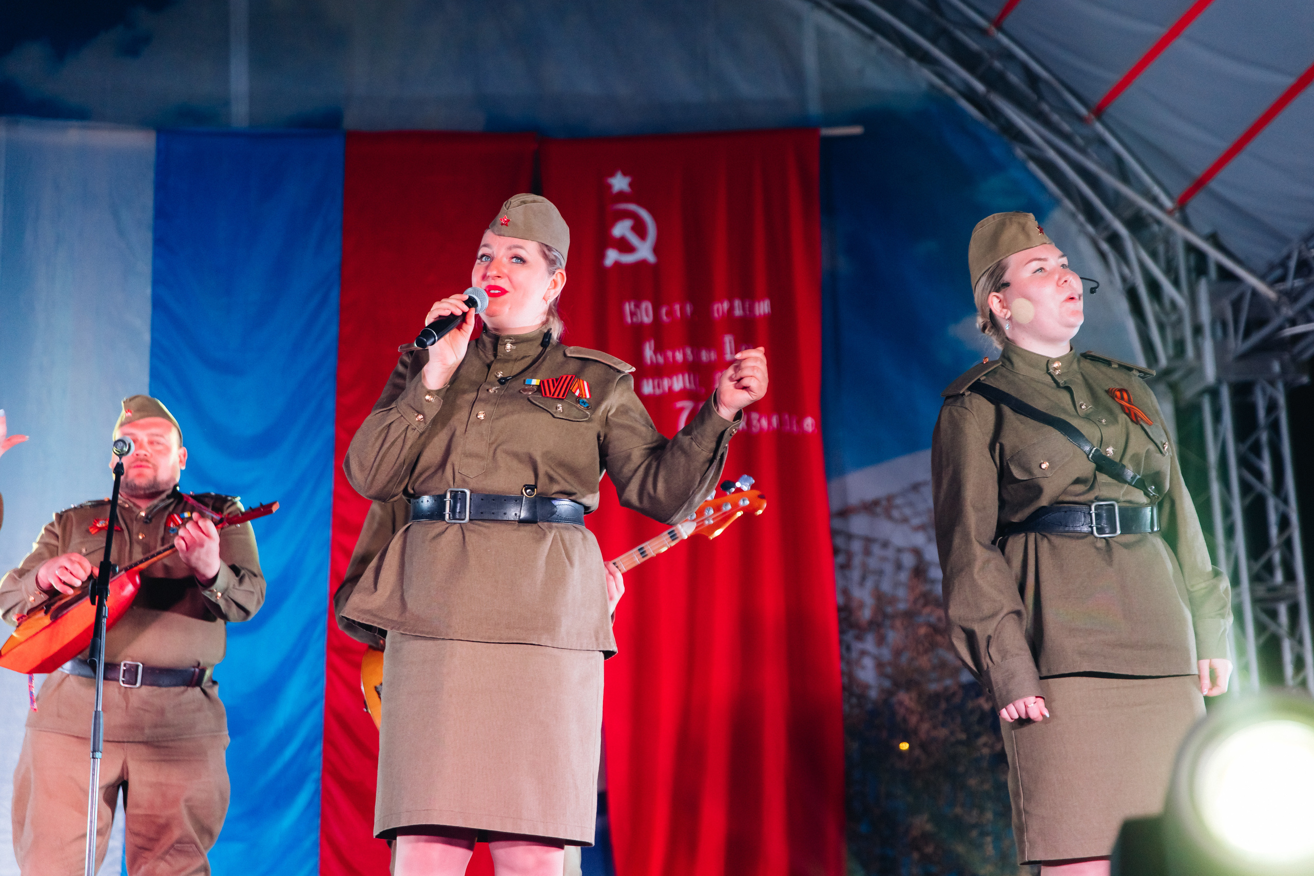 Празднование «Дня Победы» в парке Юбилейный. Свадебный и семейный фотограф в Улан-Удэ