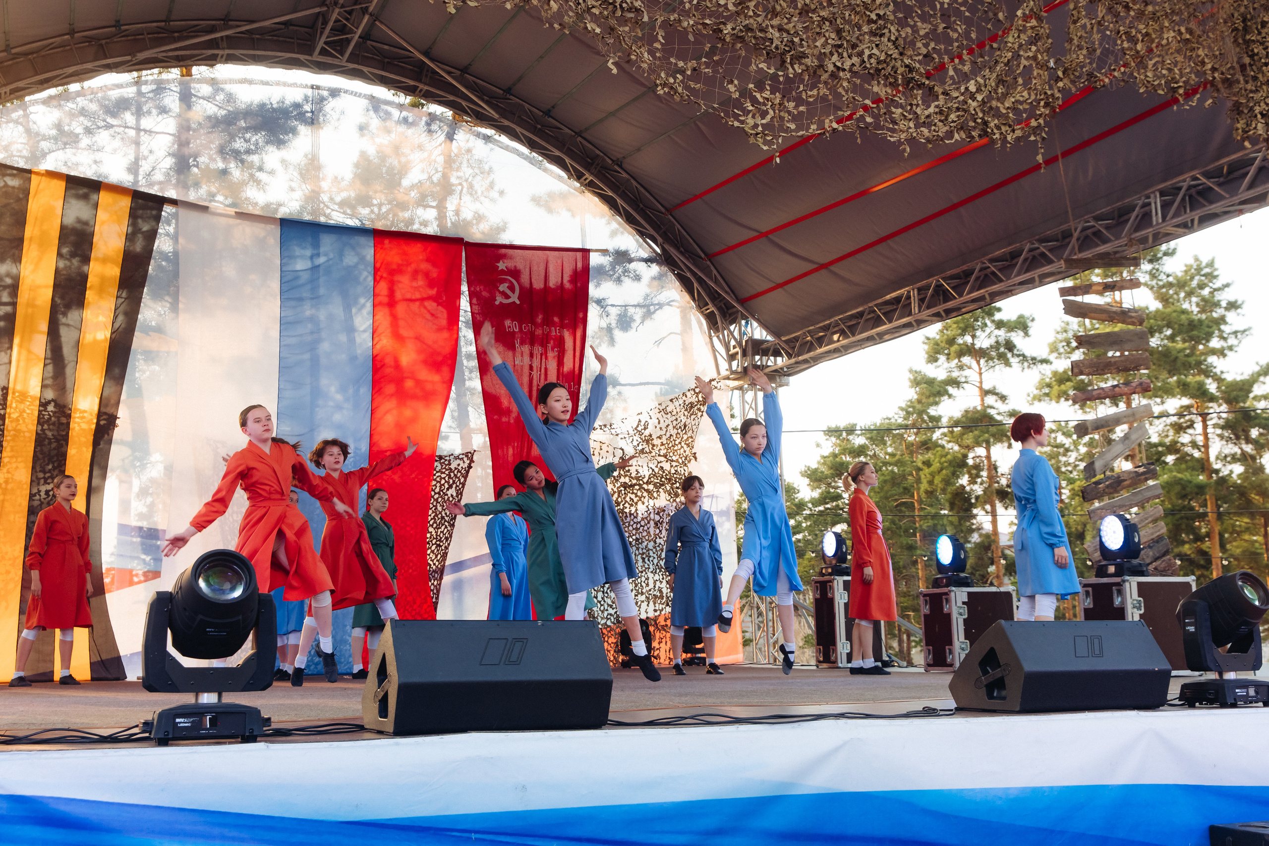 Празднование «Дня Победы» в парке Юбилейный. Свадебный и семейный фотограф в Улан-Удэ