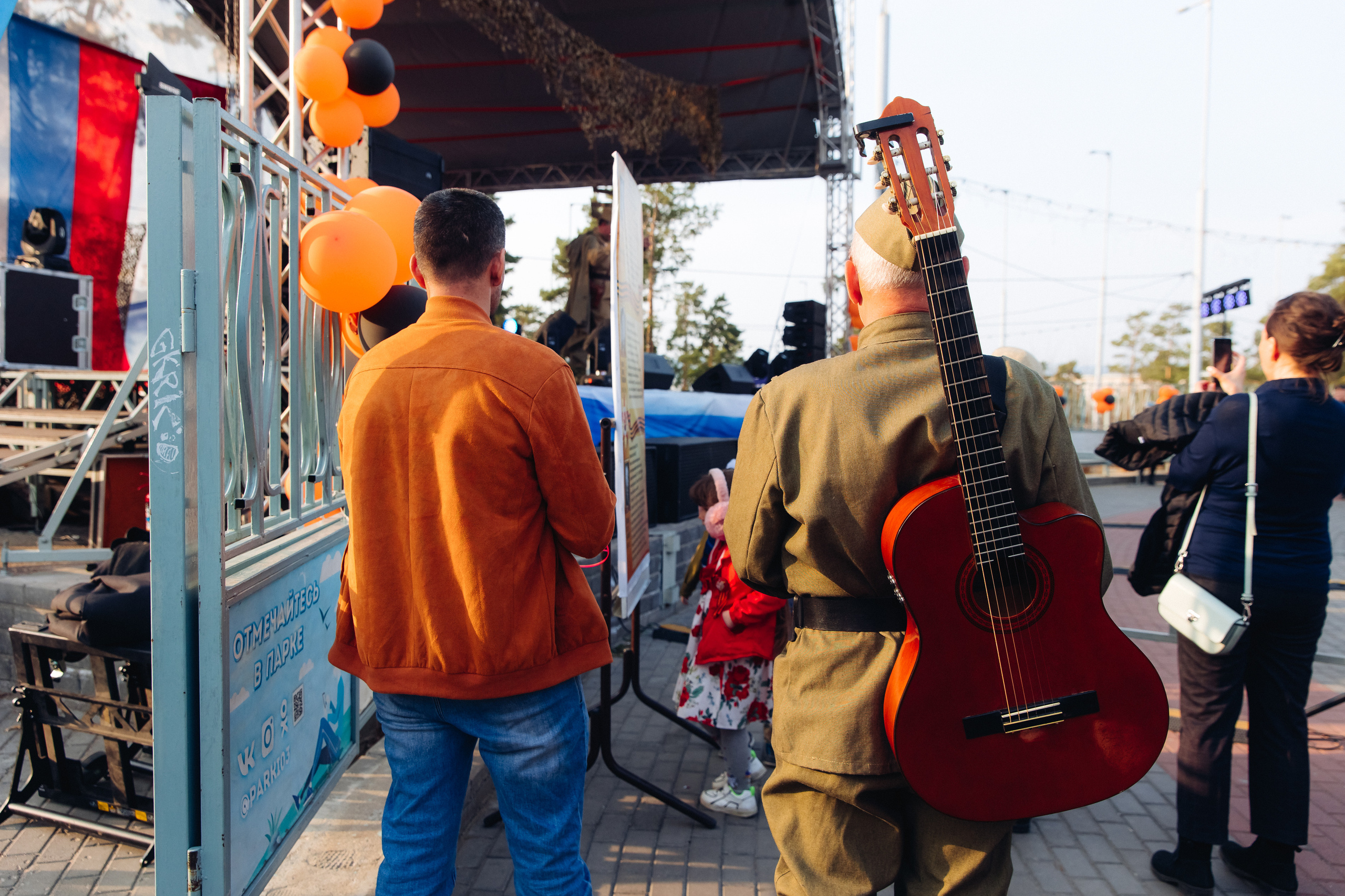 Празднование «Дня Победы» в парке Юбилейный. Свадебный и семейный фотограф в Улан-Удэ