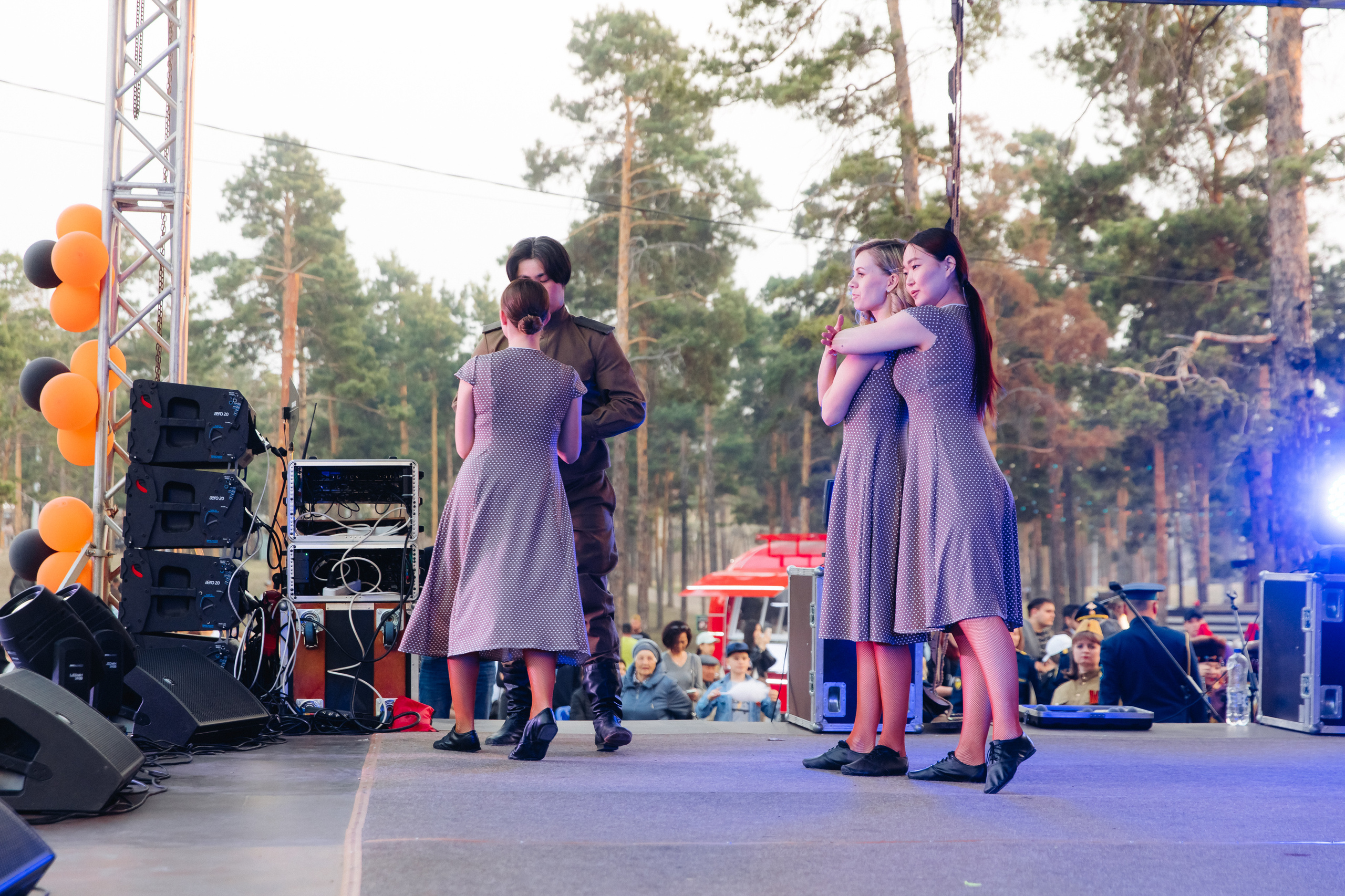 Празднование «Дня Победы» в парке Юбилейный. Свадебный и семейный фотограф в Улан-Удэ