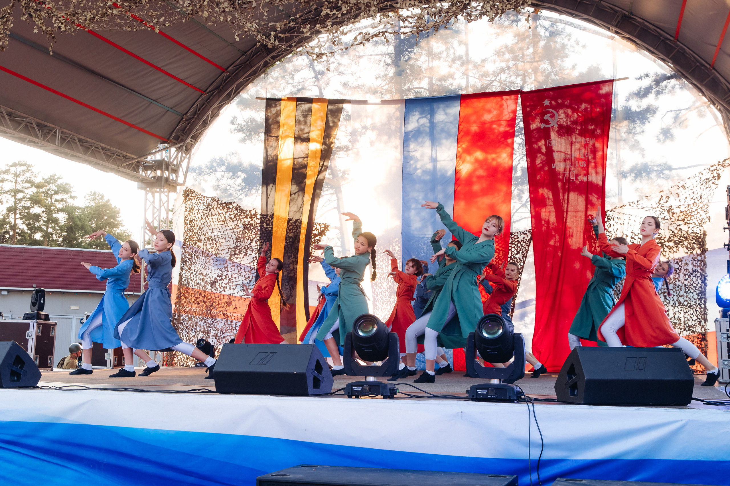 Празднование «Дня Победы» в парке Юбилейный. Свадебный и семейный фотограф в Улан-Удэ