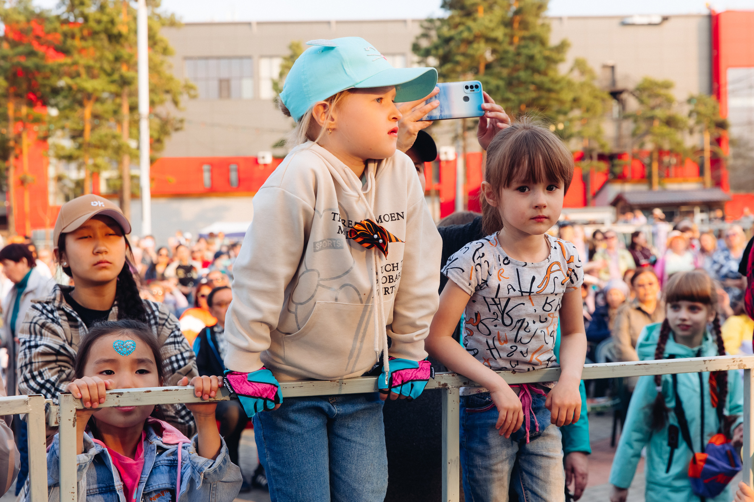 Празднование «Дня Победы» в парке Юбилейный. Свадебный и семейный фотограф в Улан-Удэ