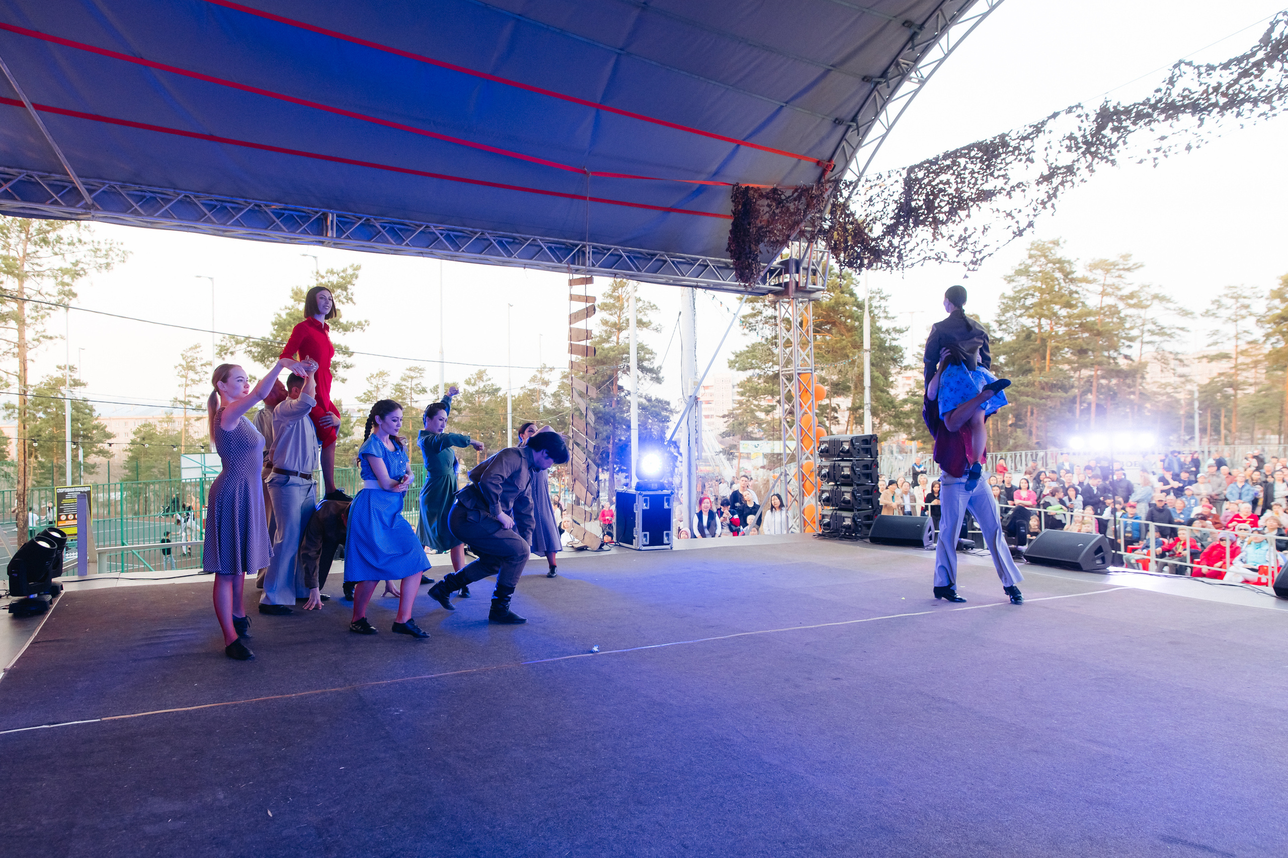 Празднование «Дня Победы» в парке Юбилейный. Свадебный и семейный фотограф в Улан-Удэ