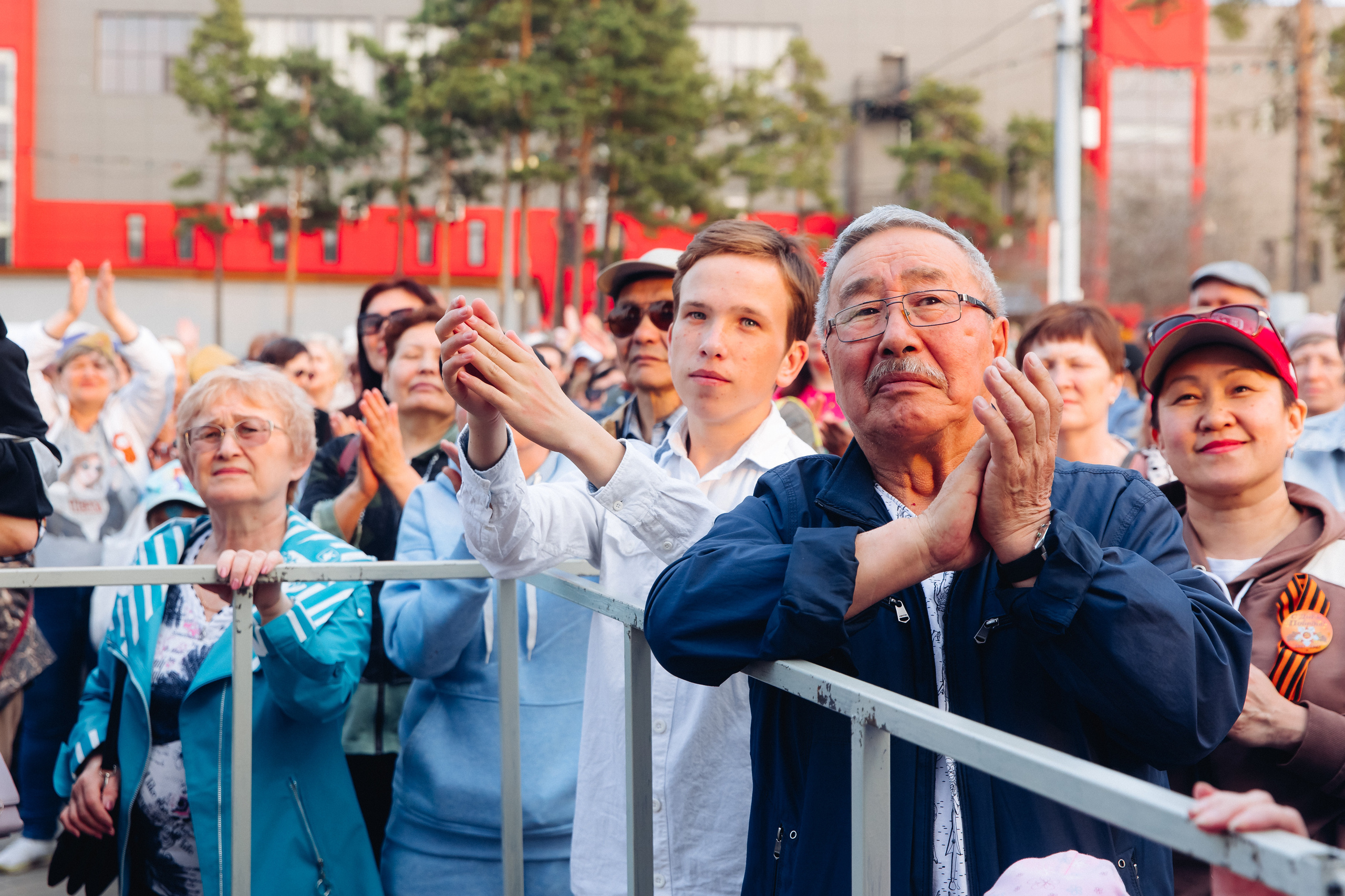 Празднование «Дня Победы» в парке Юбилейный. Свадебный и семейный фотограф в Улан-Удэ