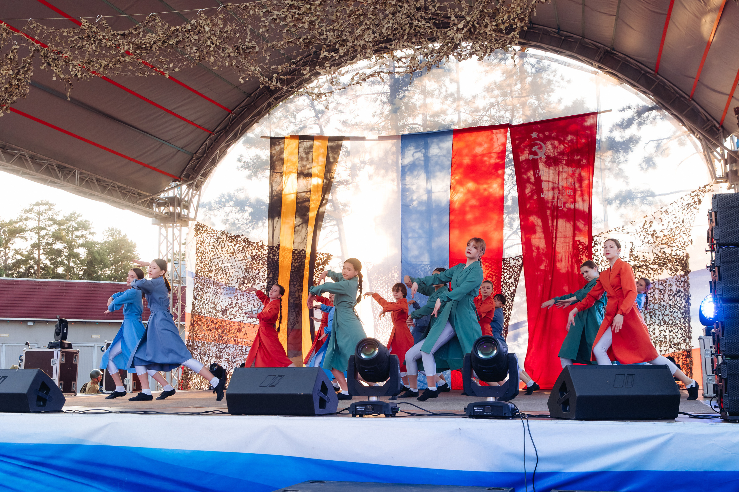 Празднование «Дня Победы» в парке Юбилейный. Свадебный и семейный фотограф в Улан-Удэ