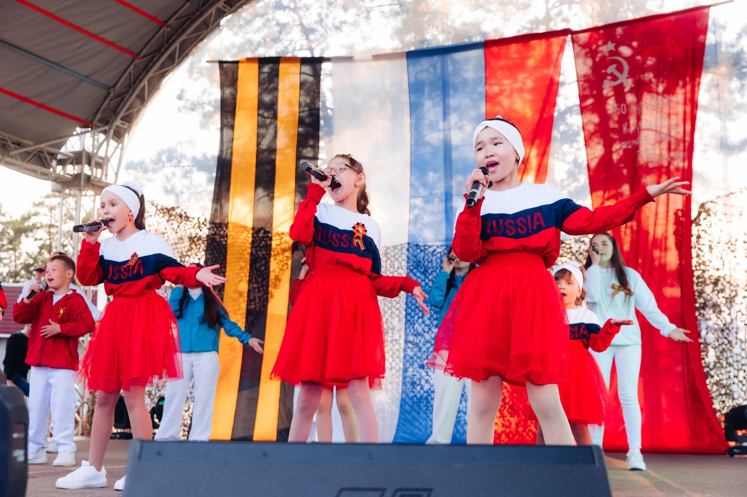 Празднование «Дня Победы» в парке Юбилейный. Свадебный и семейный фотограф в Улан-Удэ