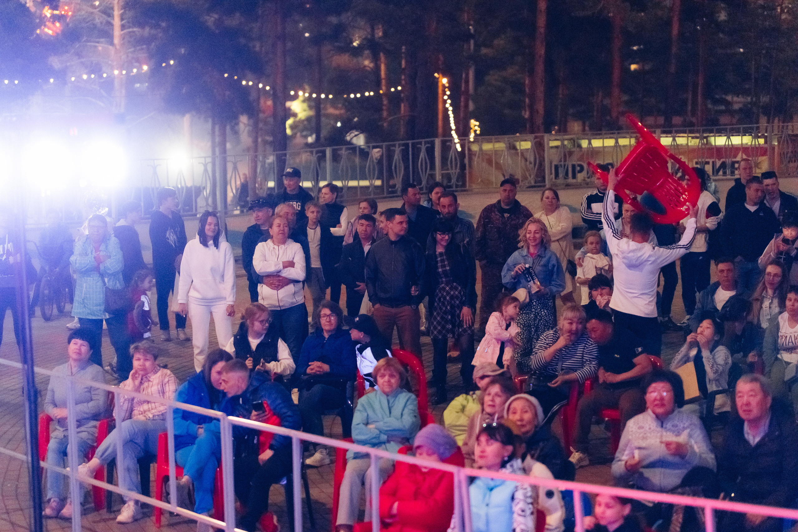 Празднование «Дня Победы» в парке Юбилейный. Свадебный и семейный фотограф в Улан-Удэ