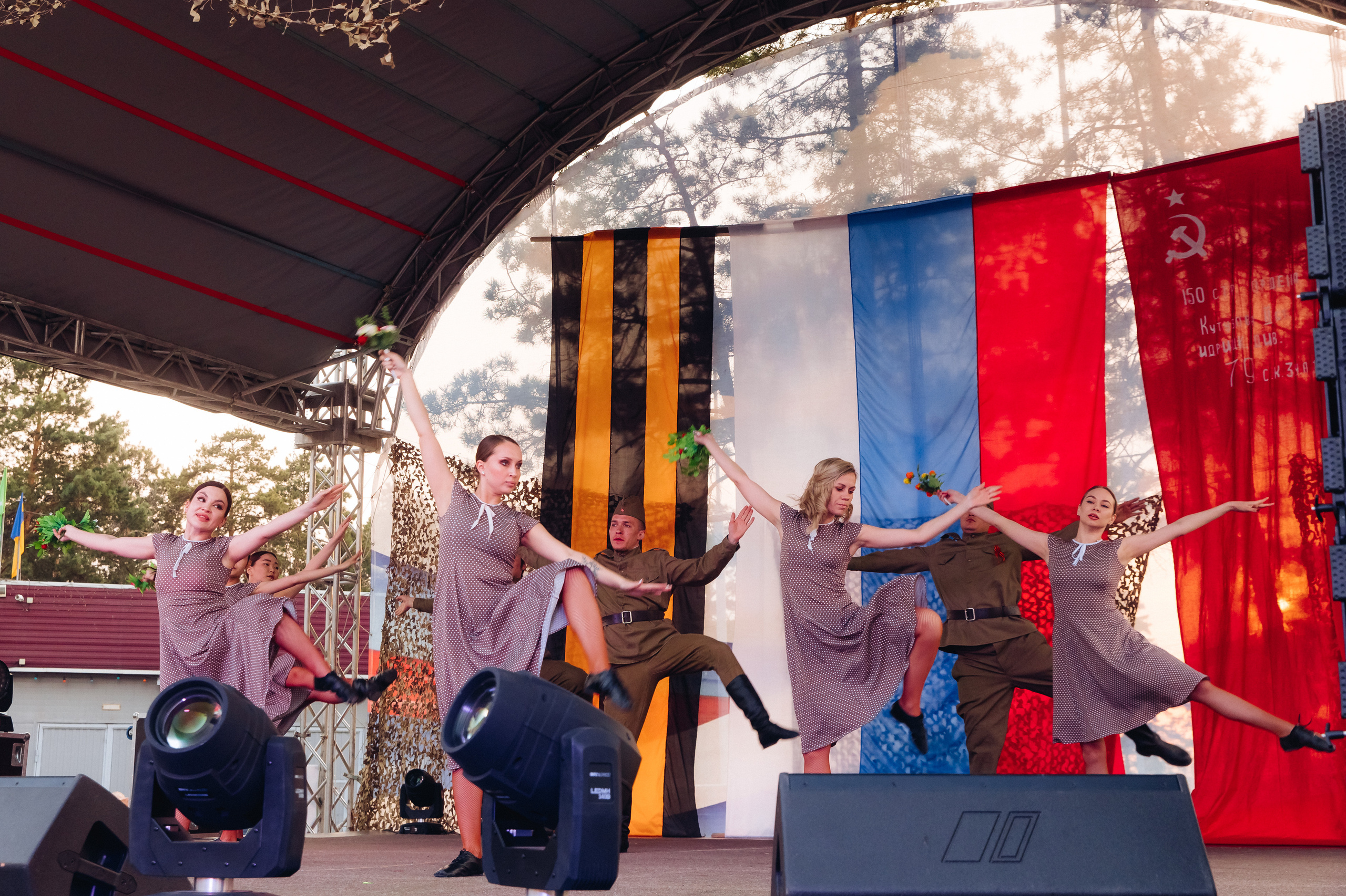 Празднование «Дня Победы» в парке Юбилейный. Свадебный и семейный фотограф в Улан-Удэ