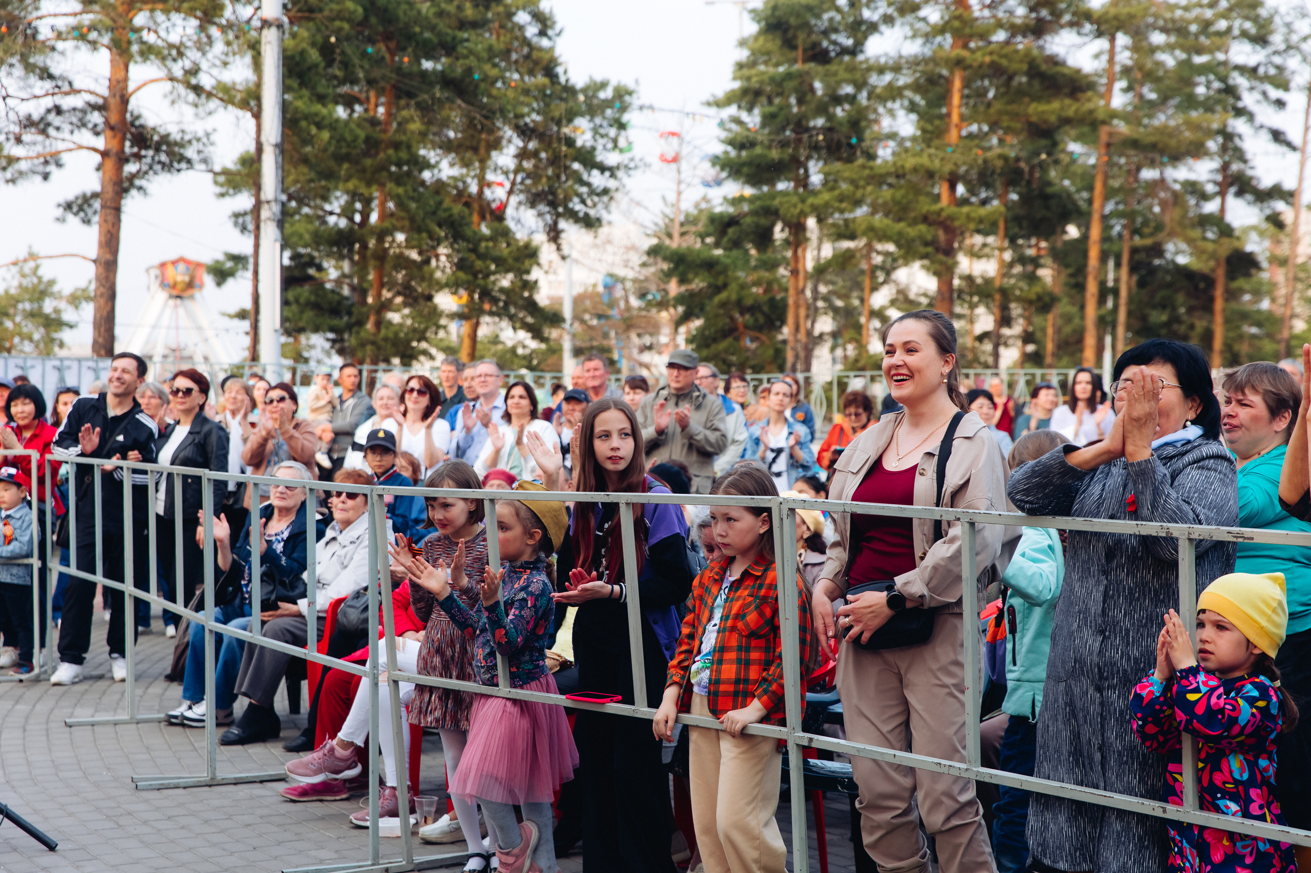 Празднование «Дня Победы» в парке Юбилейный. Свадебный и семейный фотограф в Улан-Удэ