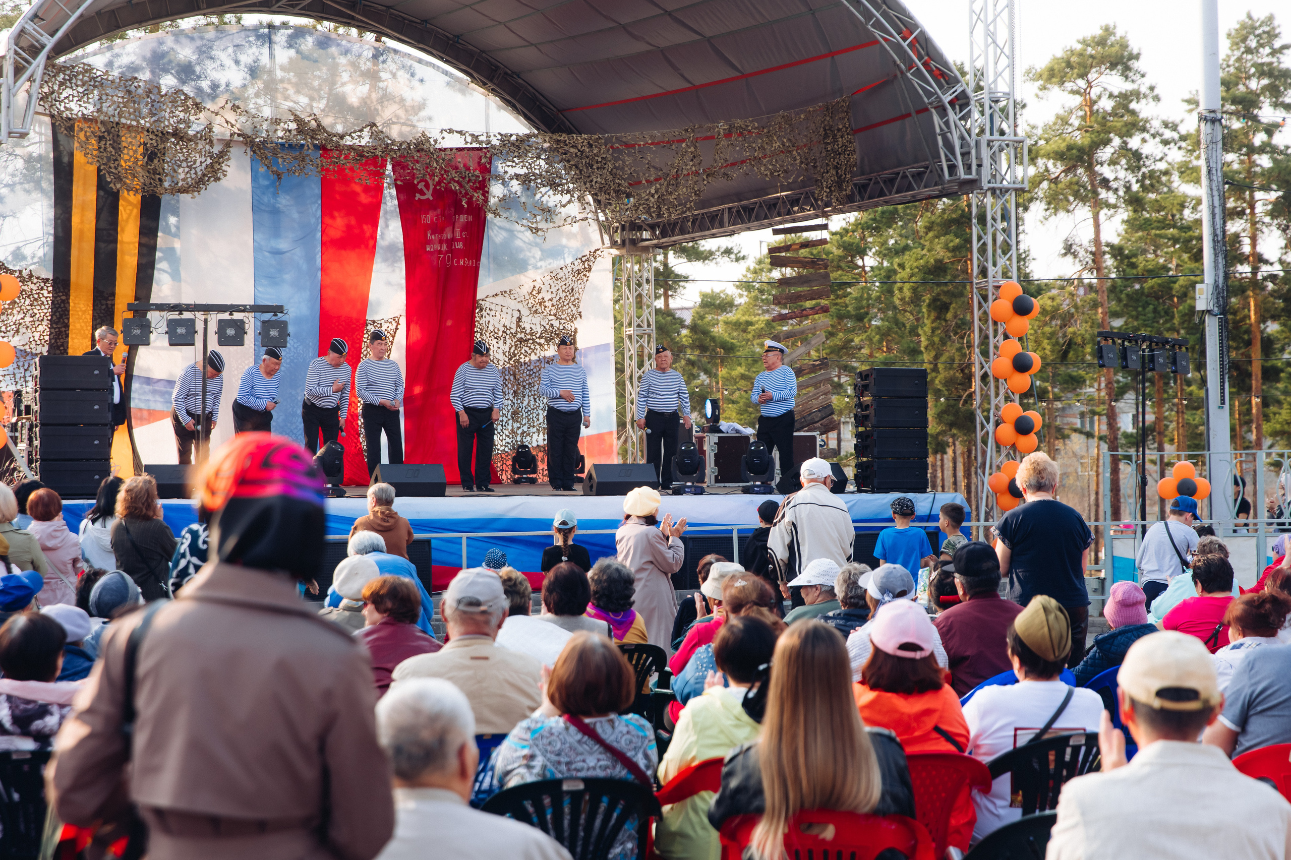 Празднование «Дня Победы» в парке Юбилейный. Свадебный и семейный фотограф в Улан-Удэ