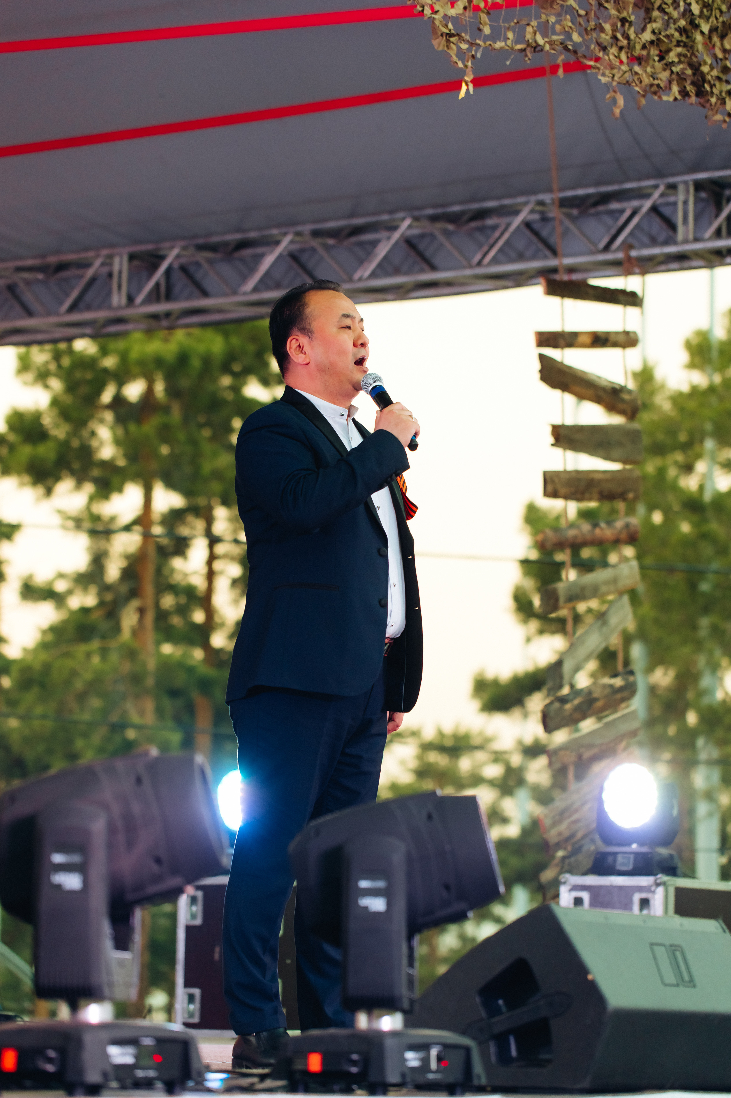 Празднование «Дня Победы» в парке Юбилейный. Свадебный и семейный фотограф в Улан-Удэ