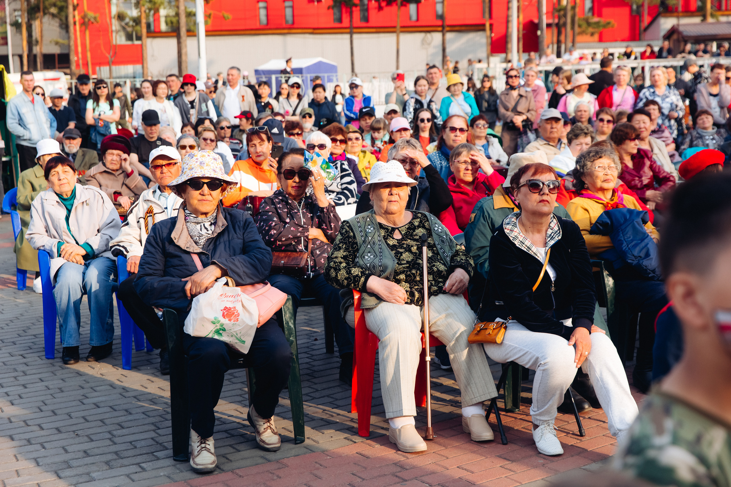Празднование «Дня Победы» в парке Юбилейный. Свадебный и семейный фотограф в Улан-Удэ