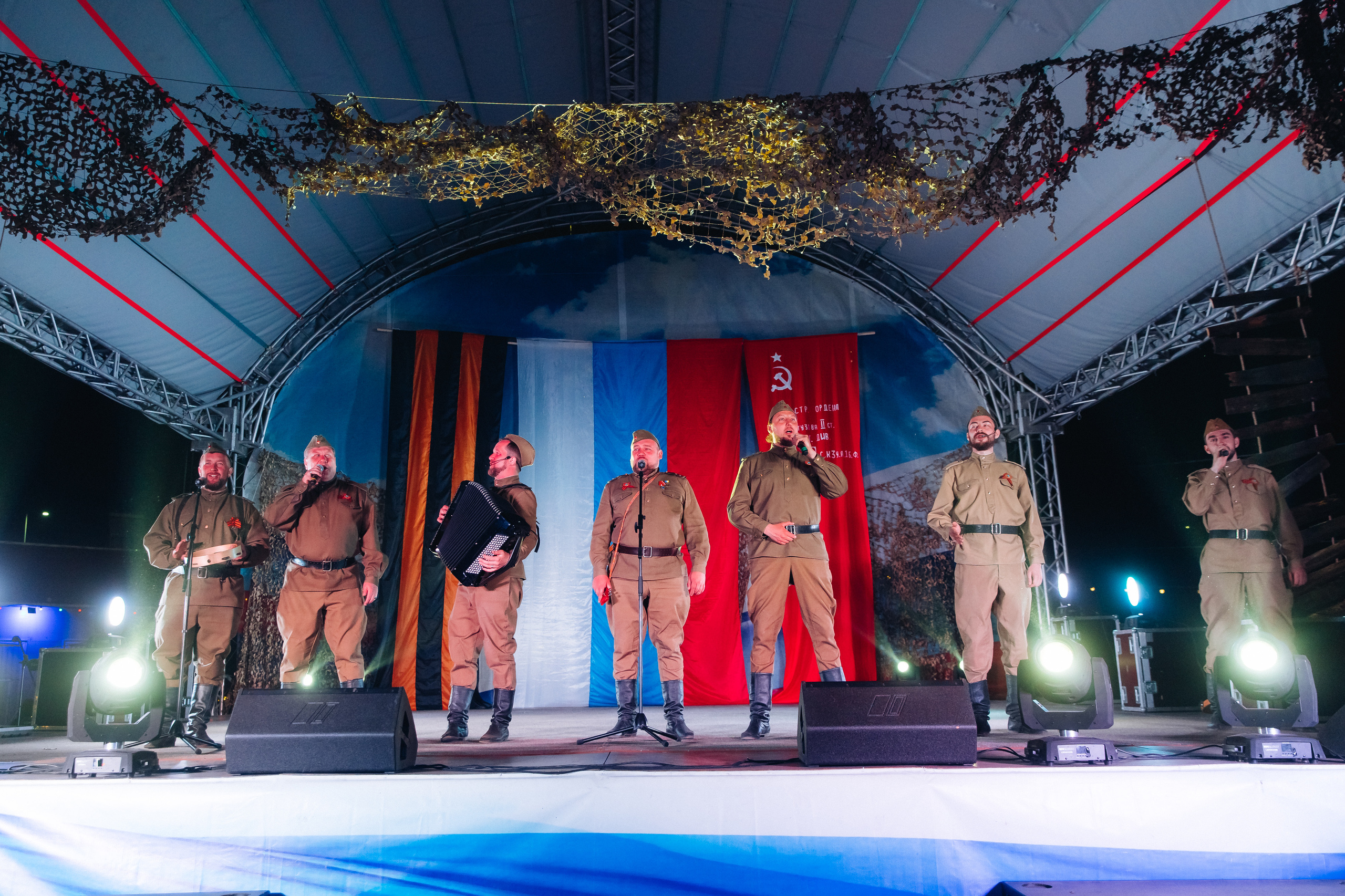 Празднование «Дня Победы» в парке Юбилейный. Свадебный и семейный фотограф в Улан-Удэ