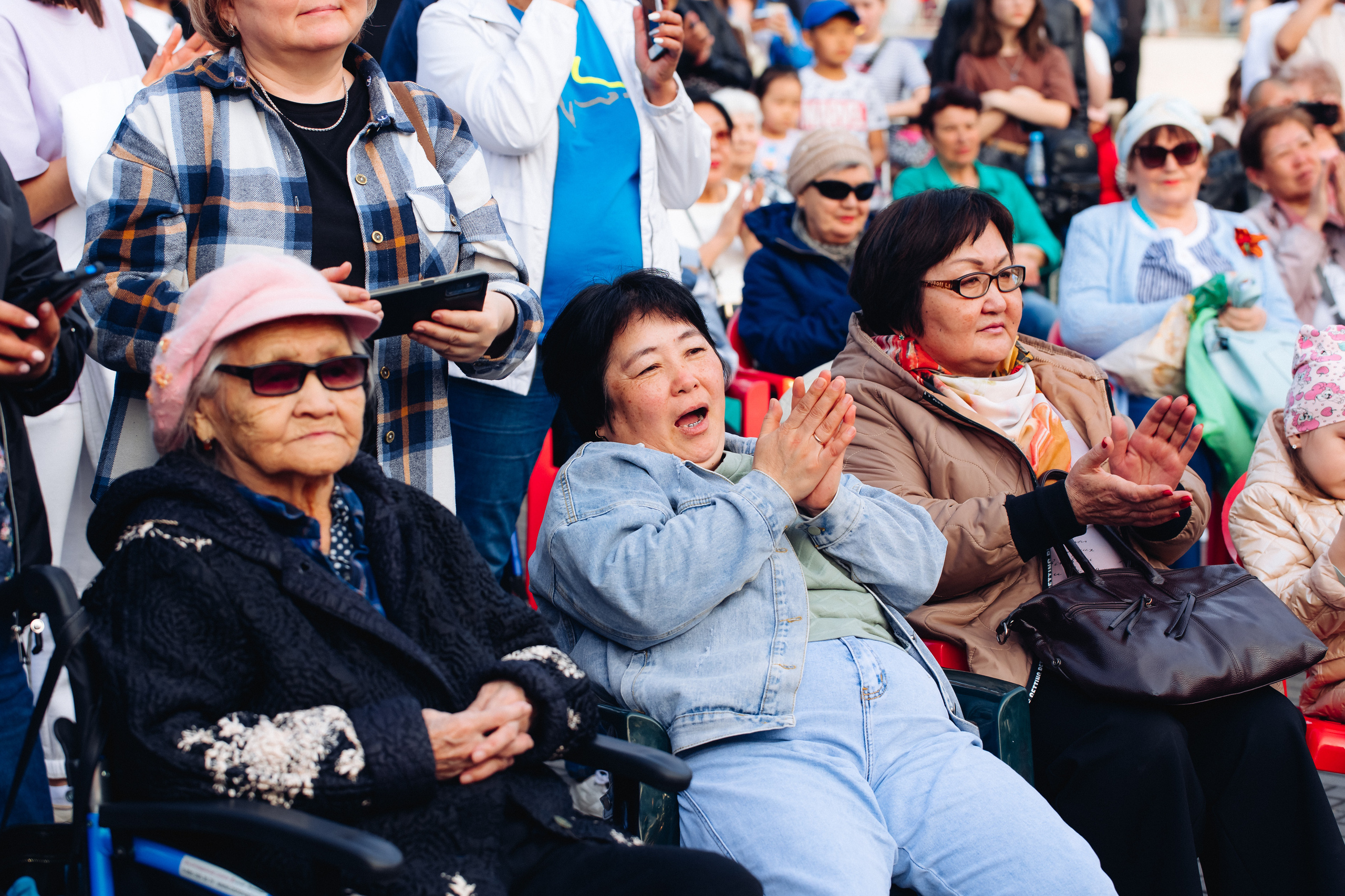 Празднование «Дня Победы» в парке Юбилейный. Свадебный и семейный фотограф в Улан-Удэ