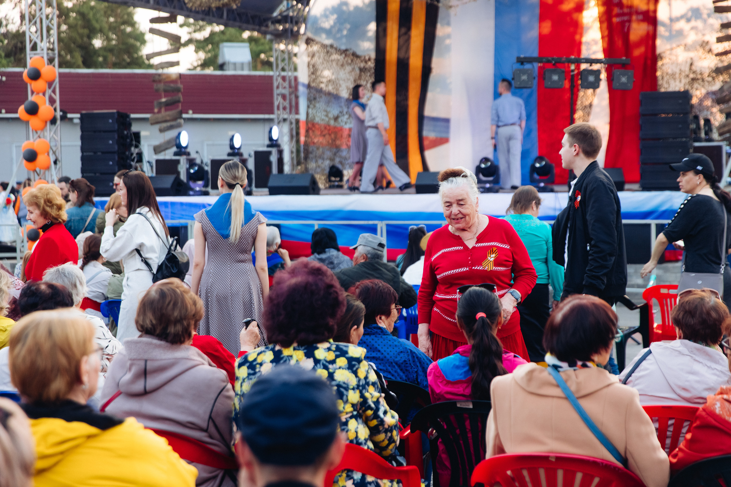 Празднование «Дня Победы» в парке Юбилейный. Свадебный и семейный фотограф в Улан-Удэ
