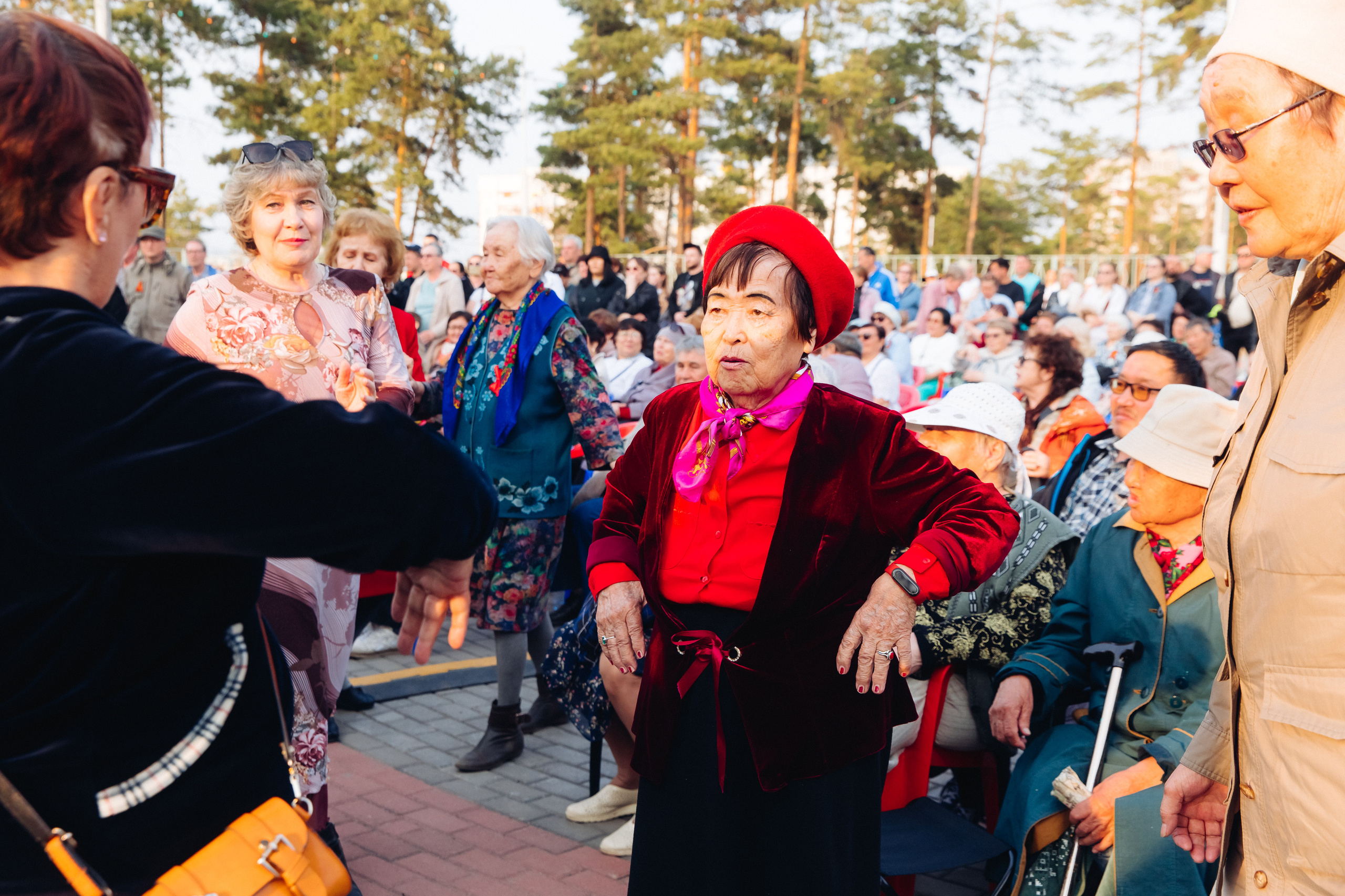 Празднование «Дня Победы» в парке Юбилейный. Свадебный и семейный фотограф в Улан-Удэ