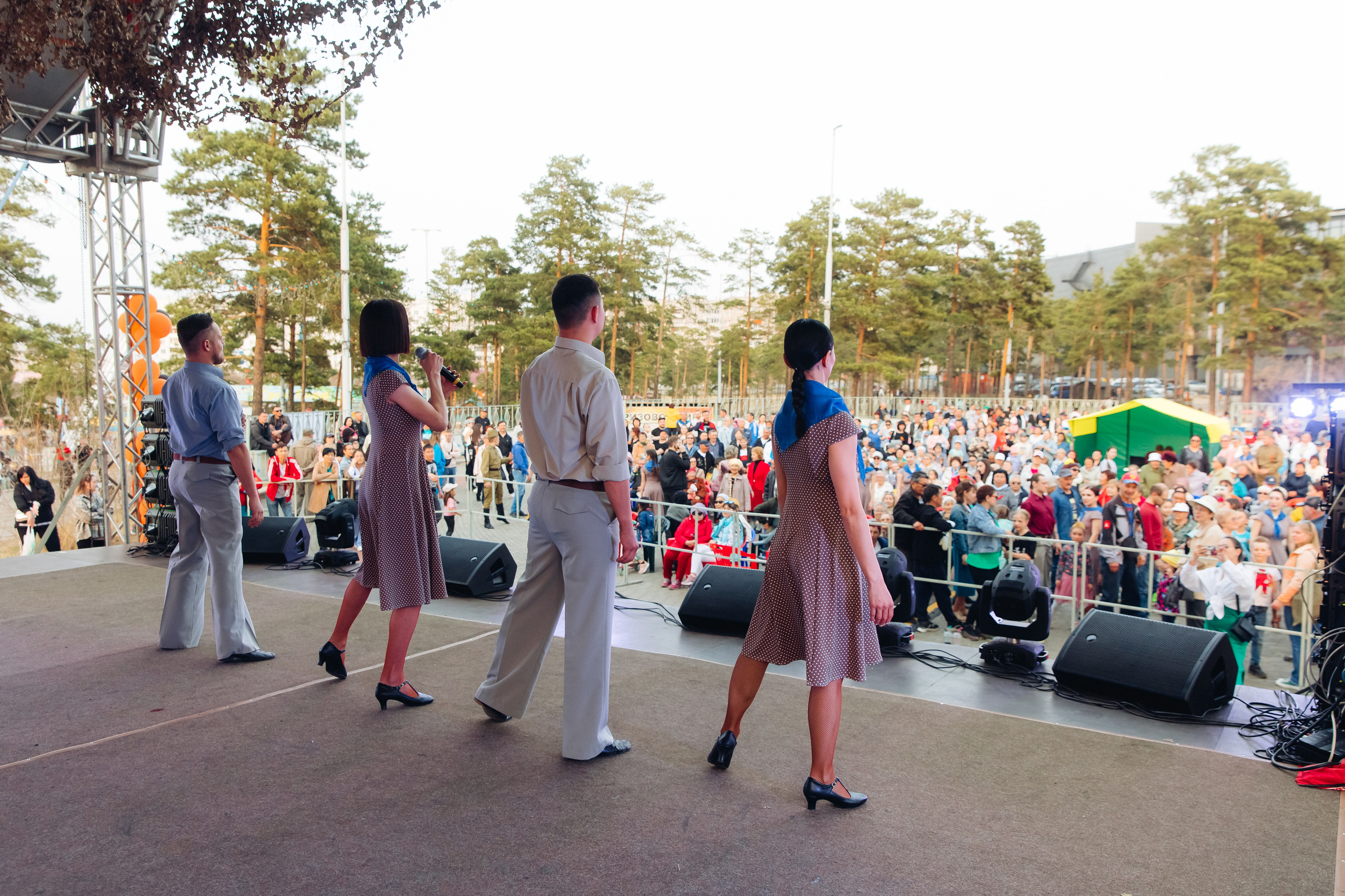 Празднование «Дня Победы» в парке Юбилейный. Свадебный и семейный фотограф в Улан-Удэ