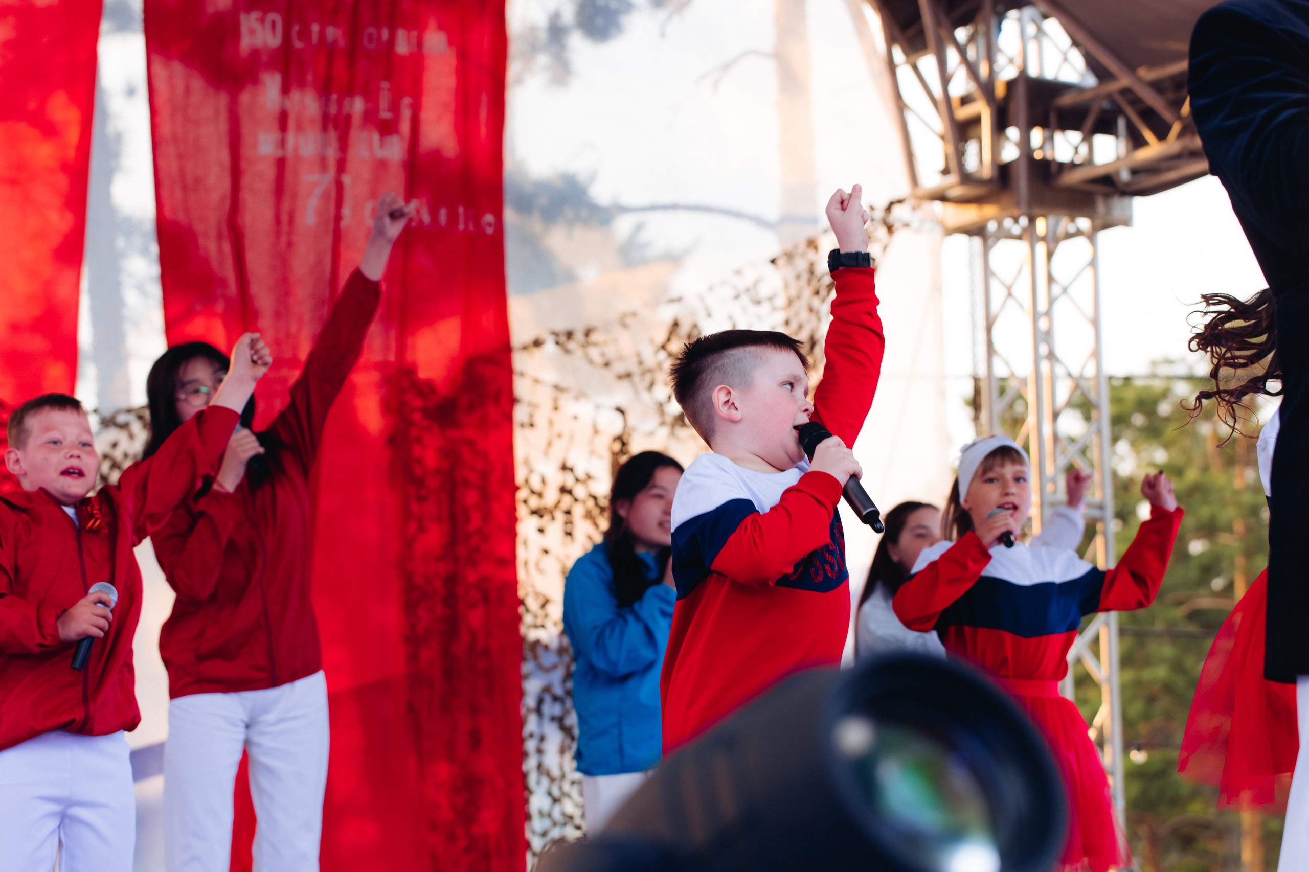 Празднование «Дня Победы» в парке Юбилейный. Свадебный и семейный фотограф в Улан-Удэ