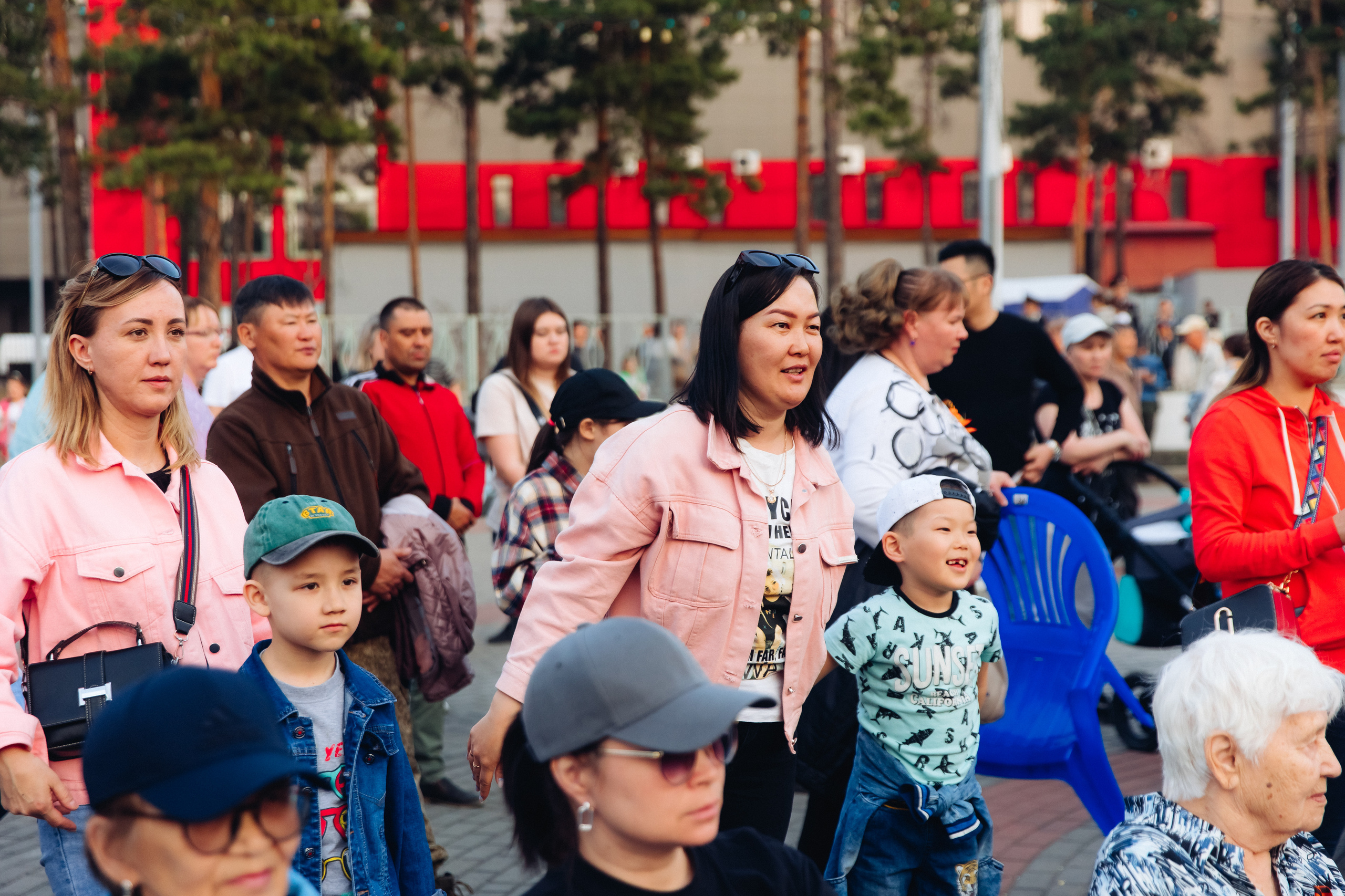 Празднование «Дня Победы» в парке Юбилейный. Свадебный и семейный фотограф в Улан-Удэ