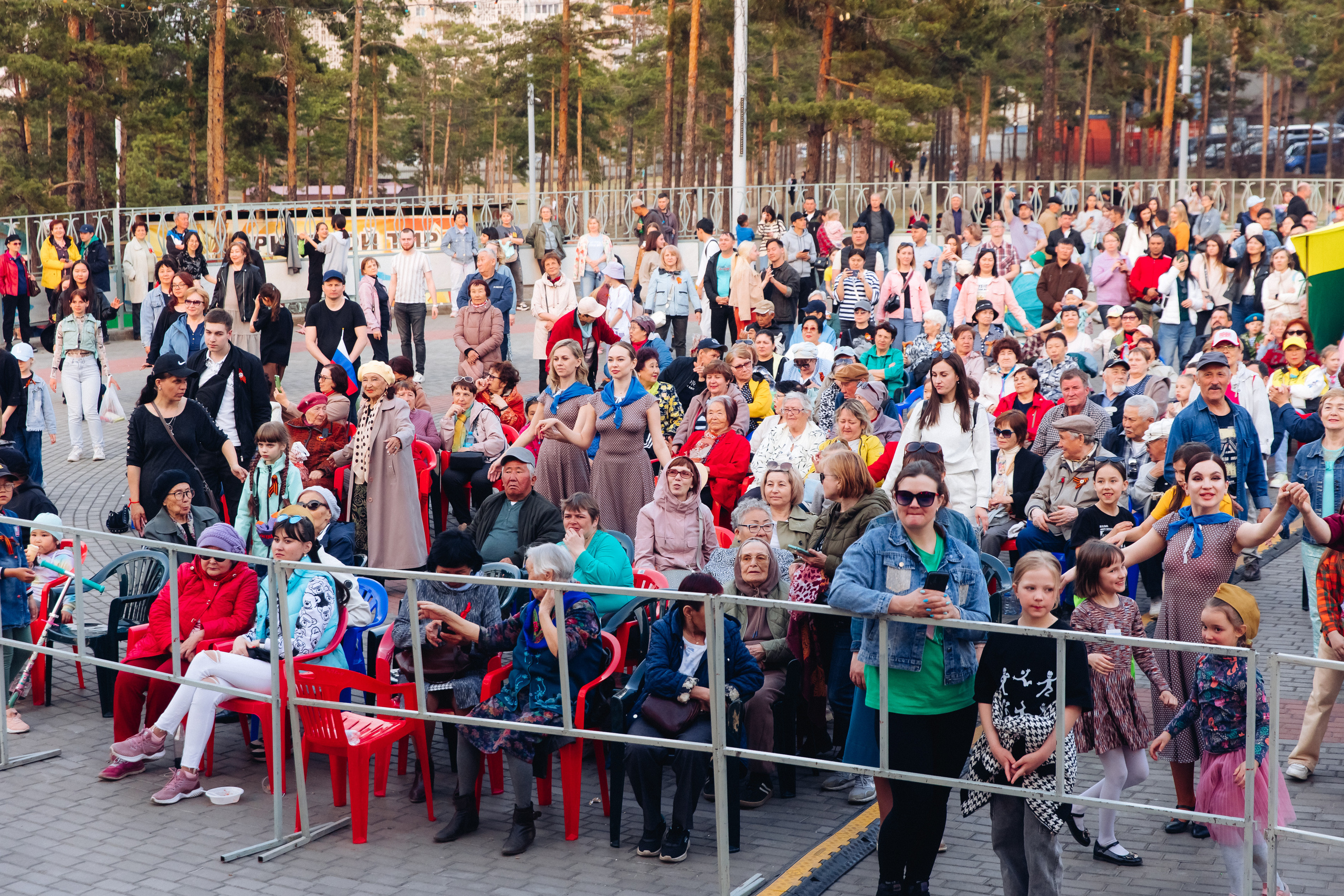 Празднование «Дня Победы» в парке Юбилейный. Свадебный и семейный фотограф в Улан-Удэ