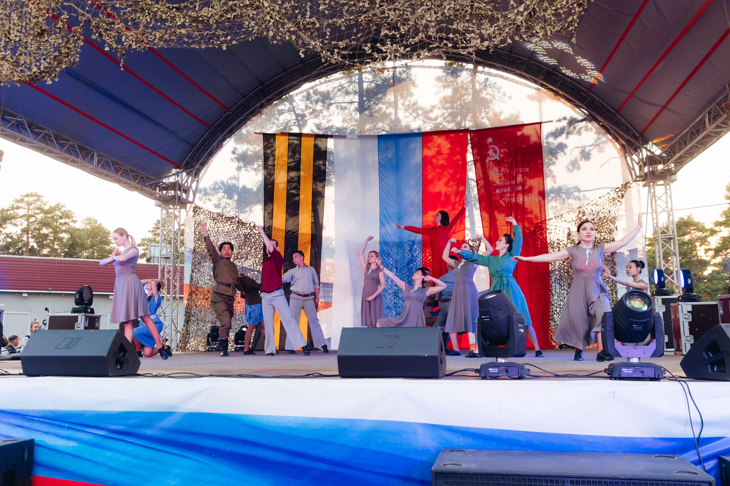 Празднование «Дня Победы» в парке Юбилейный. Свадебный и семейный фотограф в Улан-Удэ