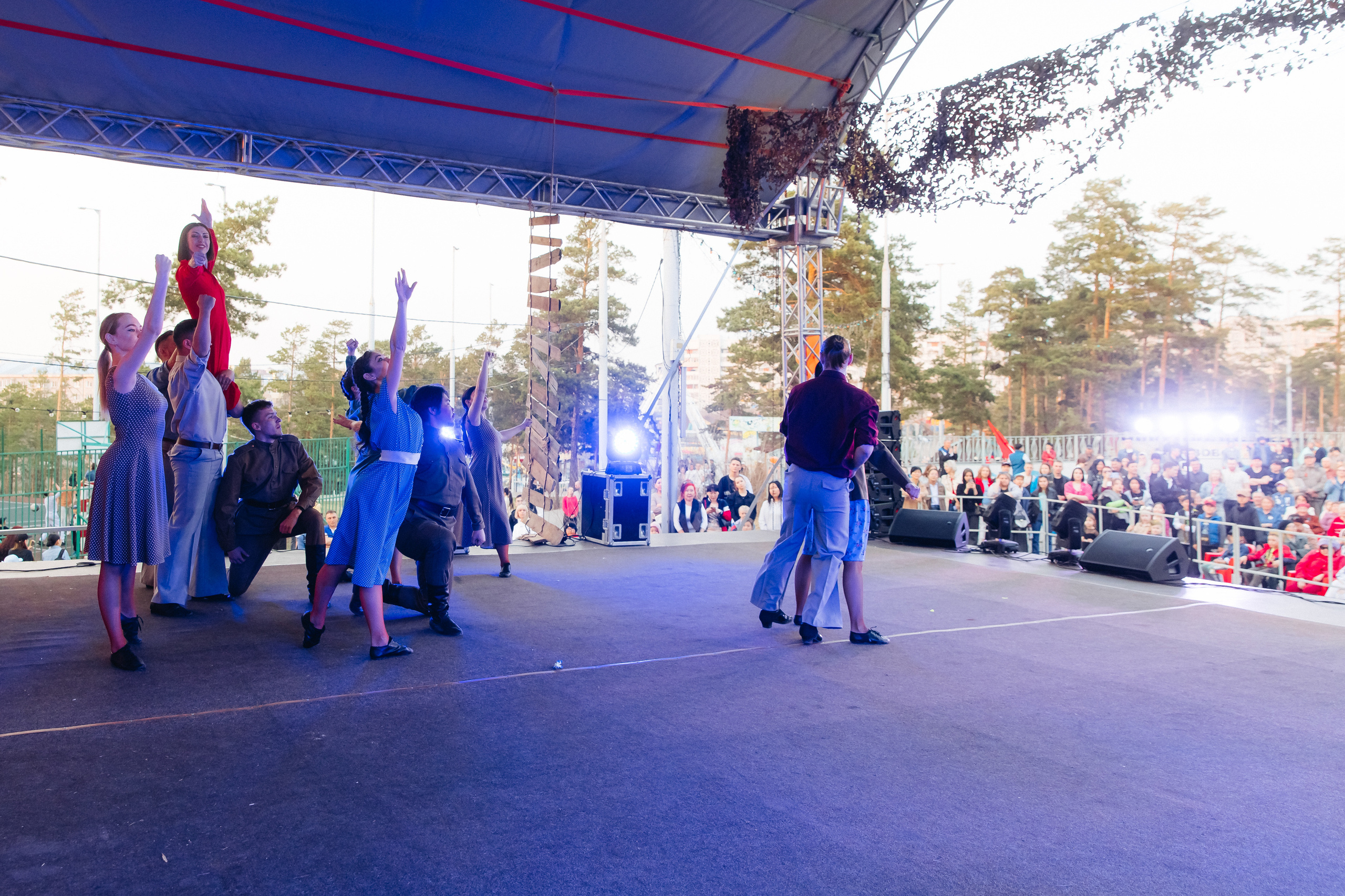 Празднование «Дня Победы» в парке Юбилейный. Свадебный и семейный фотограф в Улан-Удэ