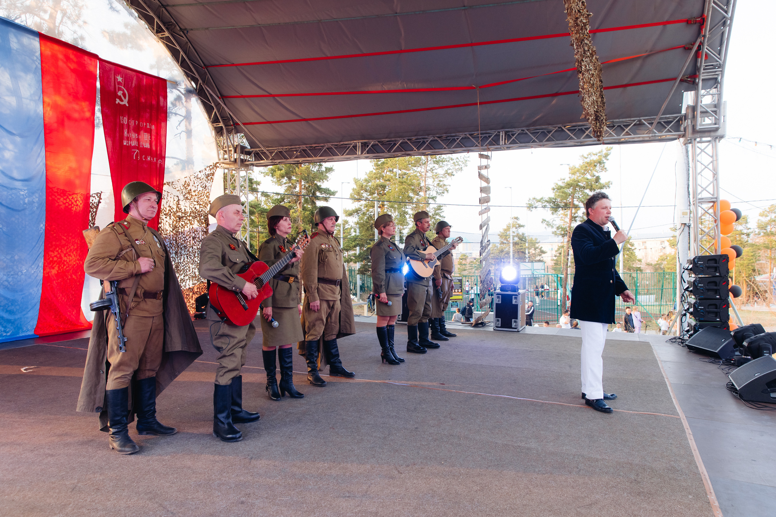 Празднование «Дня Победы» в парке Юбилейный. Свадебный и семейный фотограф в Улан-Удэ