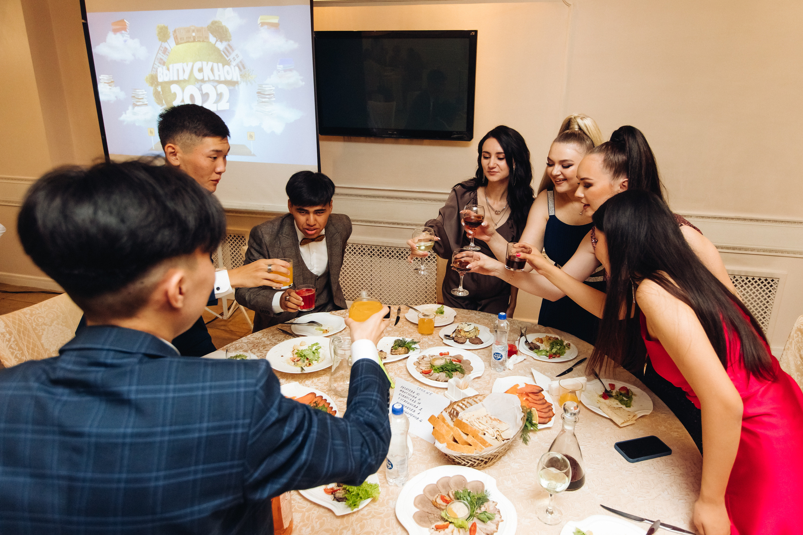 Выпускной вечер. Свадебный и семейный фотограф в Улан-Удэ
