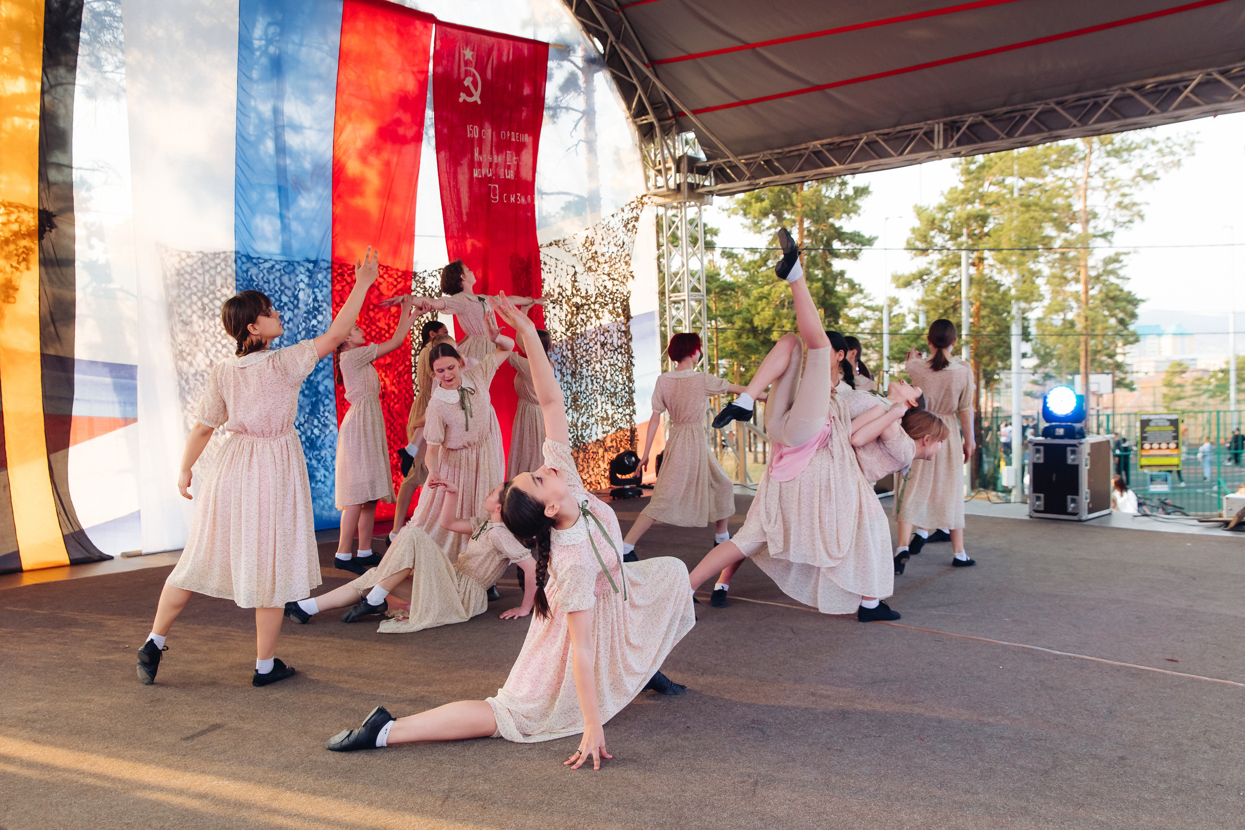 Празднование «Дня Победы» в парке Юбилейный. Свадебный и семейный фотограф в Улан-Удэ