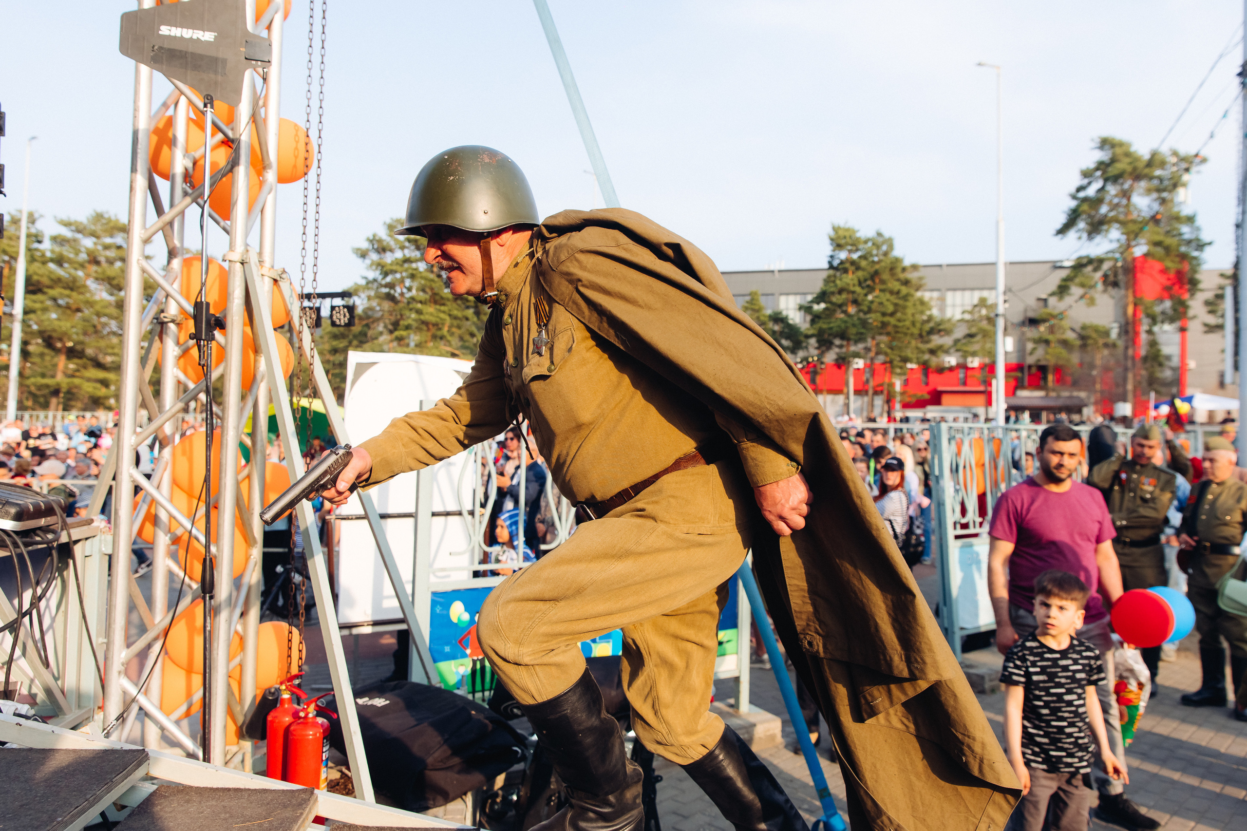 Празднование «Дня Победы» в парке Юбилейный. Свадебный и семейный фотограф в Улан-Удэ