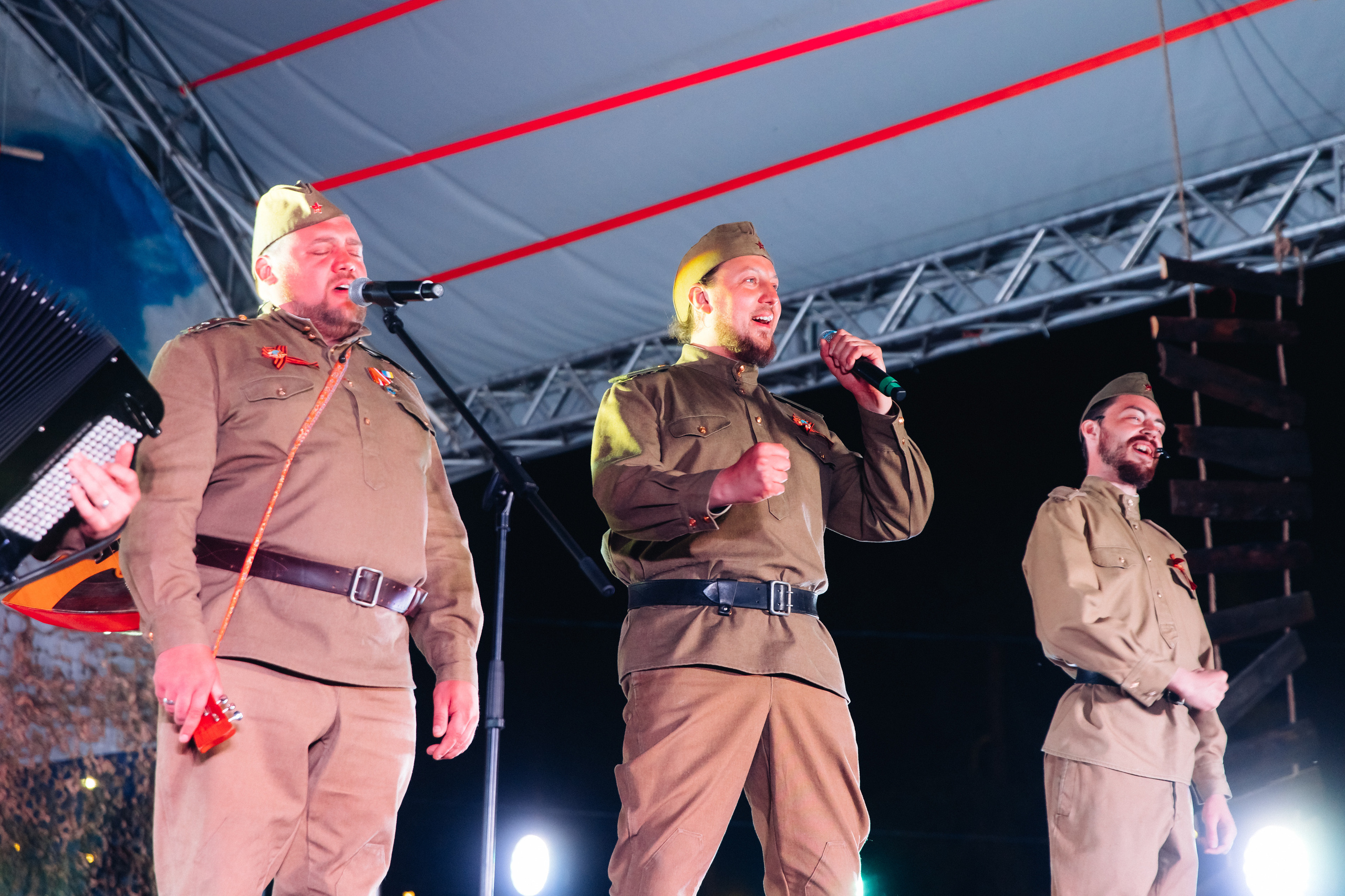Празднование «Дня Победы» в парке Юбилейный. Свадебный и семейный фотограф в Улан-Удэ