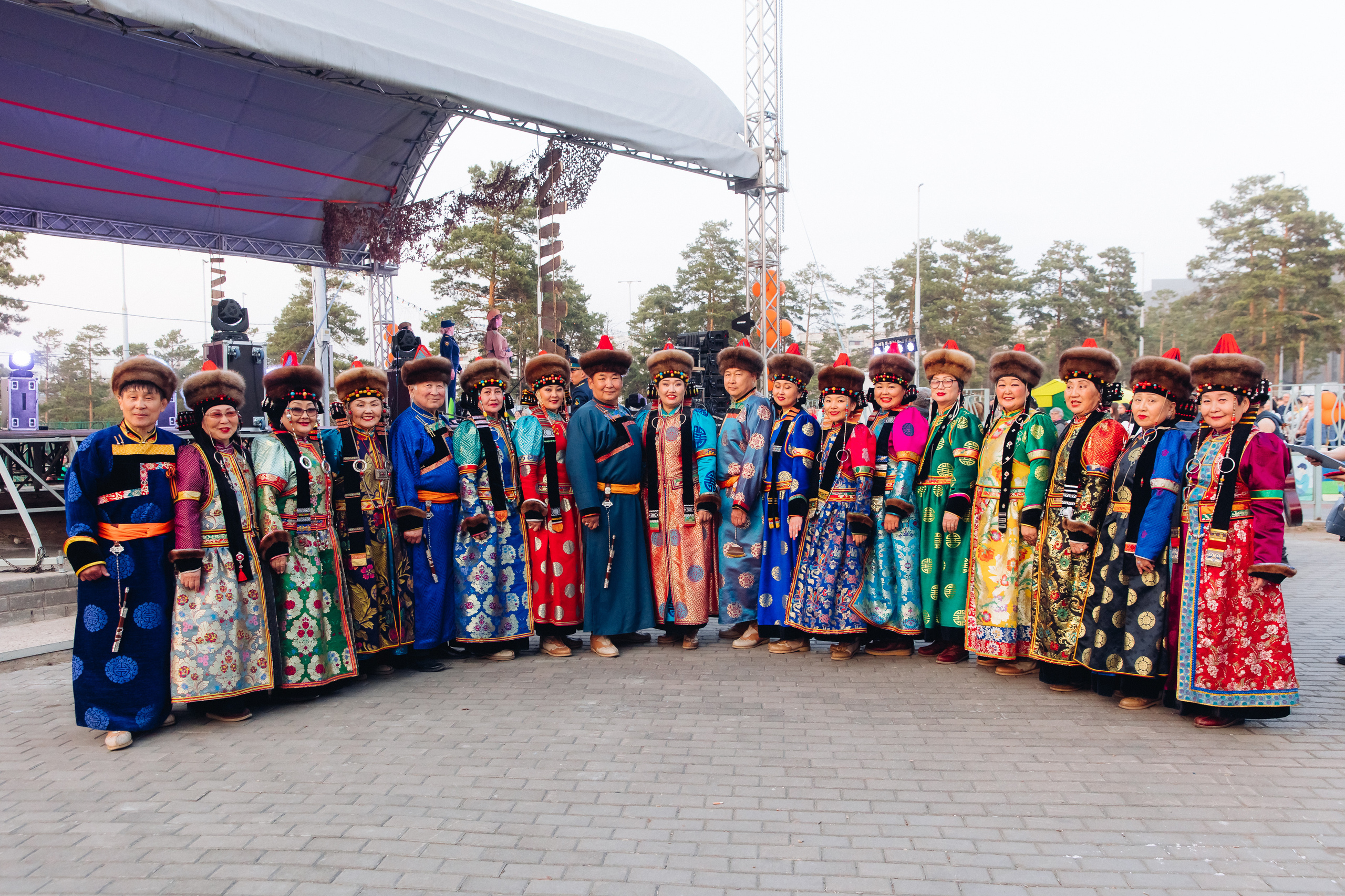 Празднование «Дня Победы» в парке Юбилейный. Свадебный и семейный фотограф в Улан-Удэ