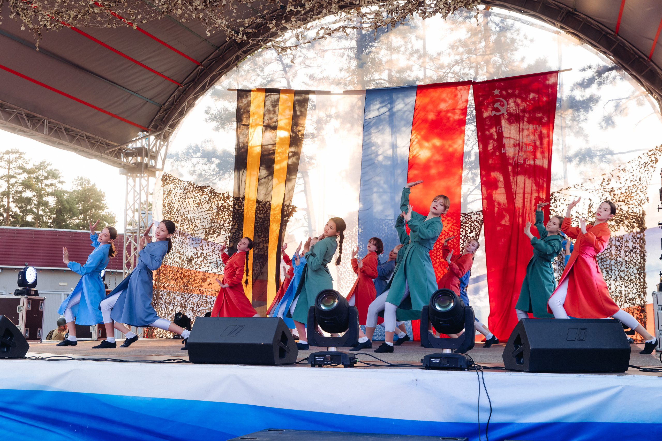 Празднование «Дня Победы» в парке Юбилейный. Свадебный и семейный фотограф в Улан-Удэ
