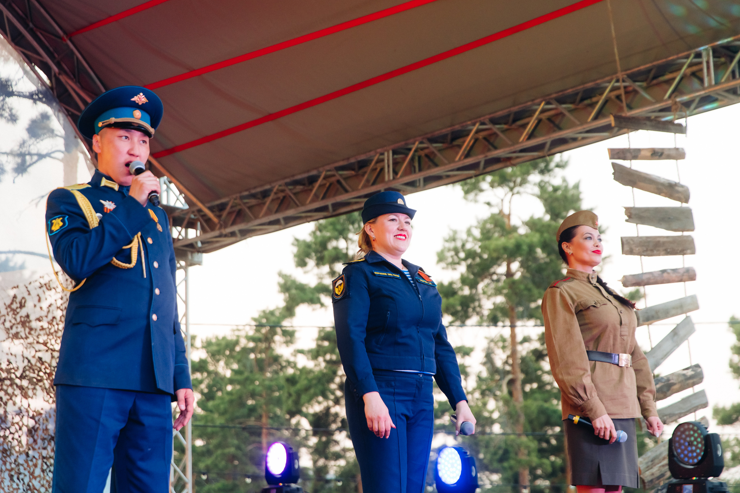 Празднование «Дня Победы» в парке Юбилейный. Свадебный и семейный фотограф в Улан-Удэ