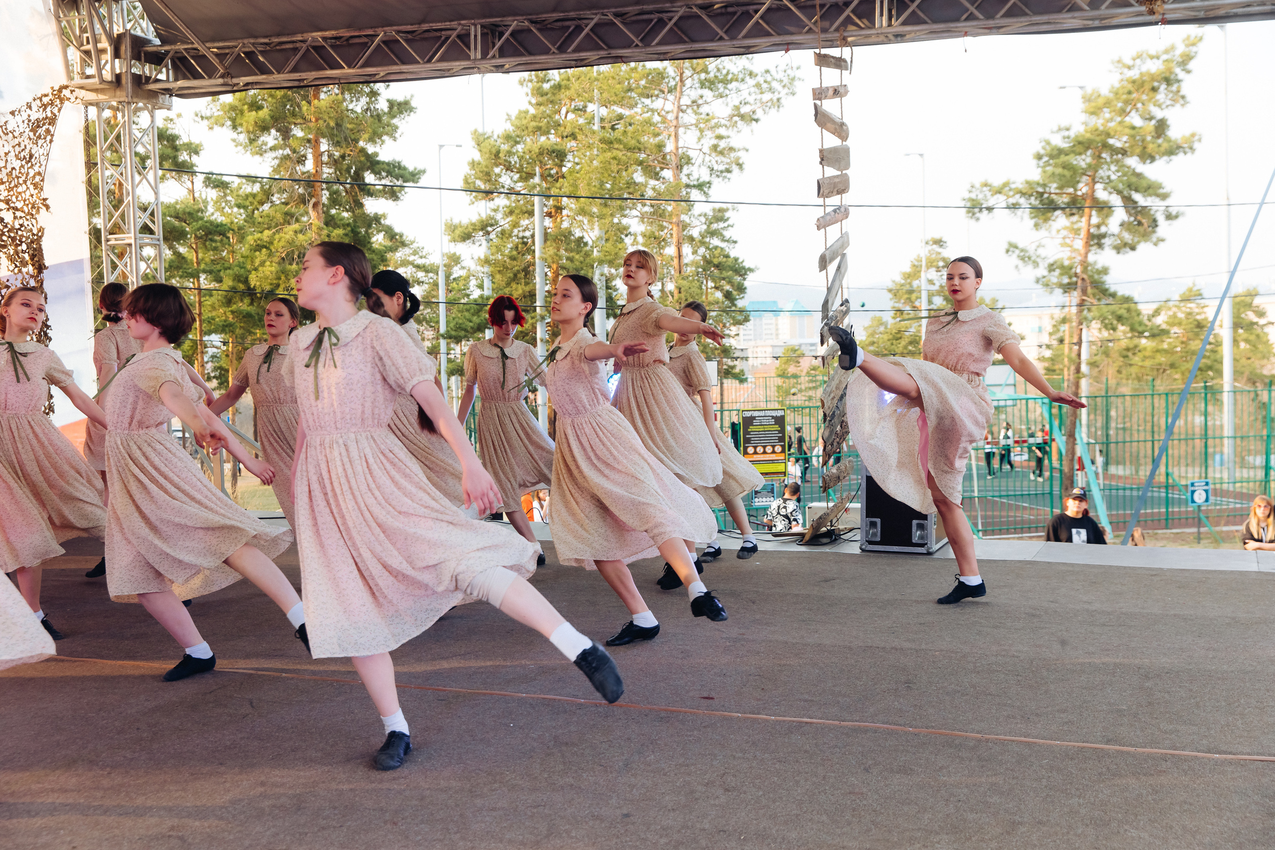 Празднование «Дня Победы» в парке Юбилейный. Свадебный и семейный фотограф в Улан-Удэ