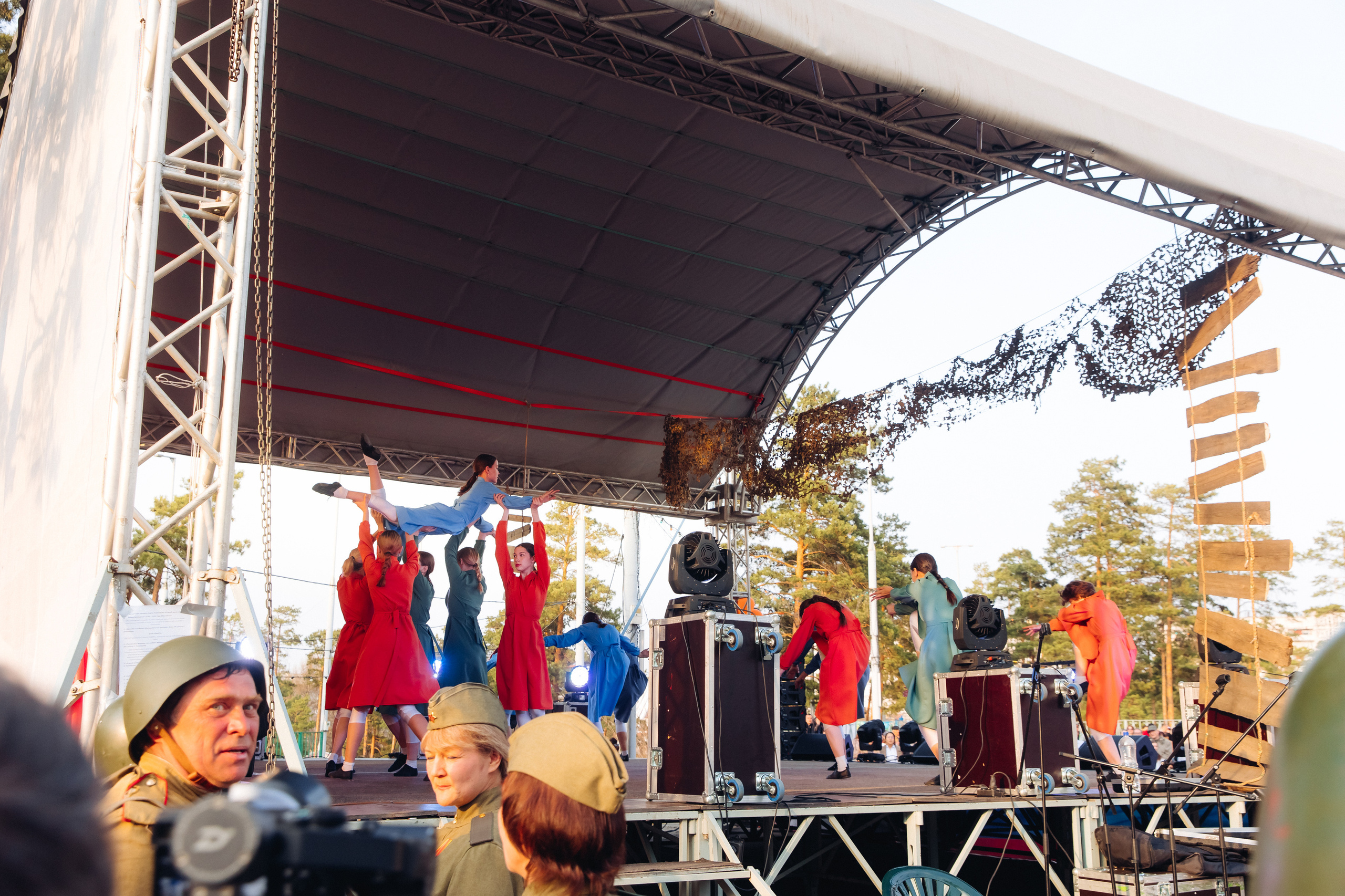 Празднование «Дня Победы» в парке Юбилейный. Свадебный и семейный фотограф в Улан-Удэ
