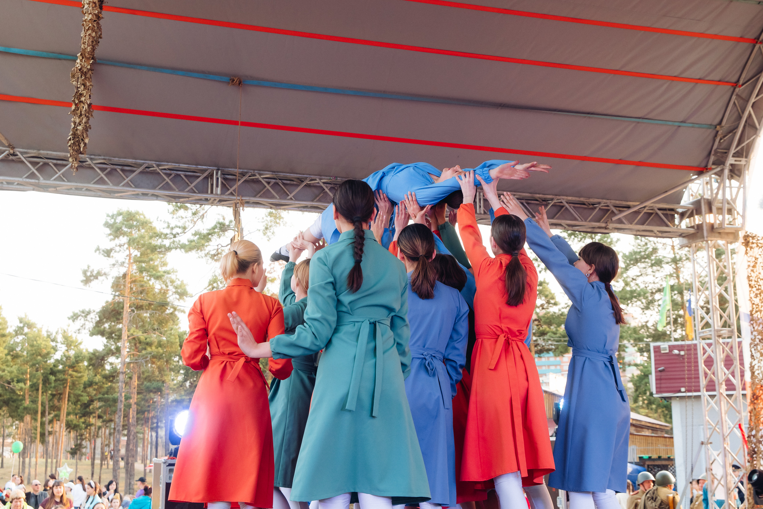 Празднование «Дня Победы» в парке Юбилейный. Свадебный и семейный фотограф в Улан-Удэ