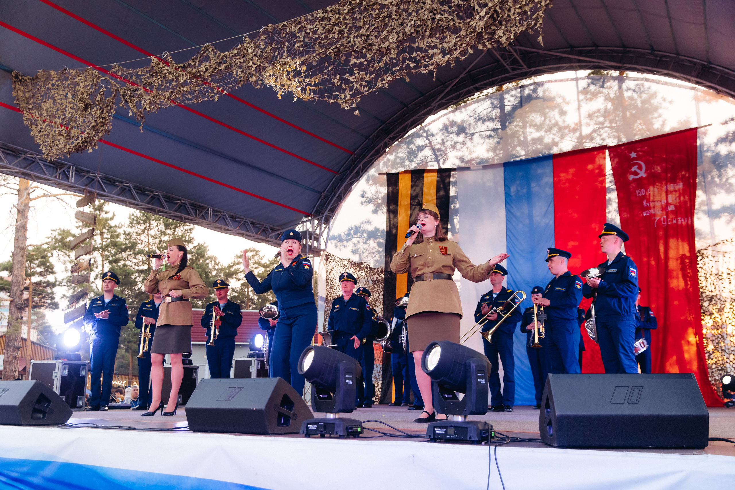 Празднование «Дня Победы» в парке Юбилейный. Свадебный и семейный фотограф в Улан-Удэ
