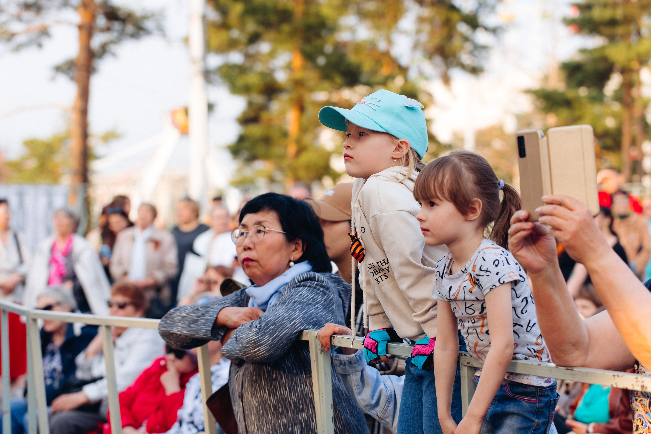 Празднование «Дня Победы» в парке Юбилейный. Свадебный и семейный фотограф в Улан-Удэ