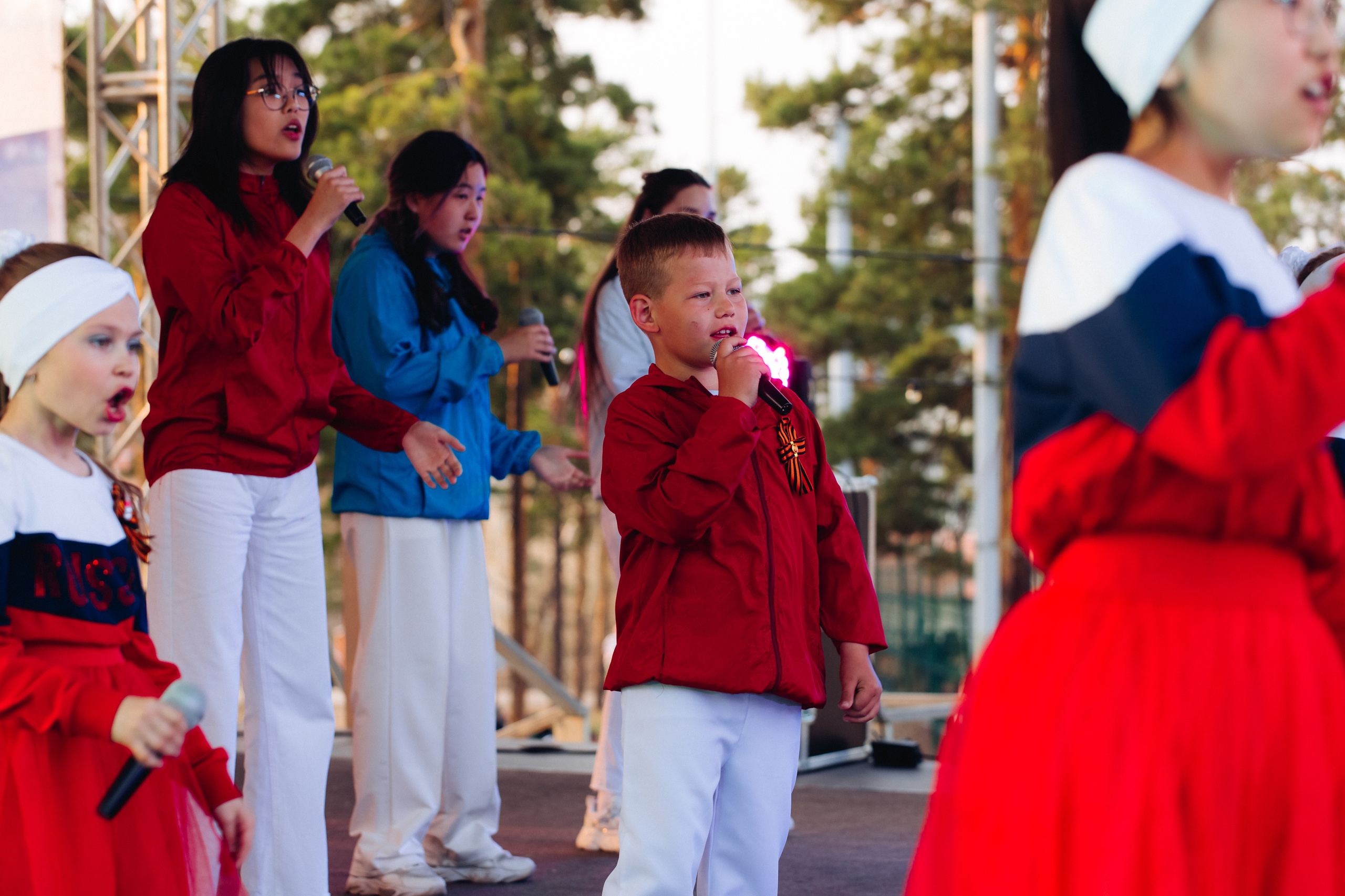 Празднование «Дня Победы» в парке Юбилейный. Свадебный и семейный фотограф в Улан-Удэ
