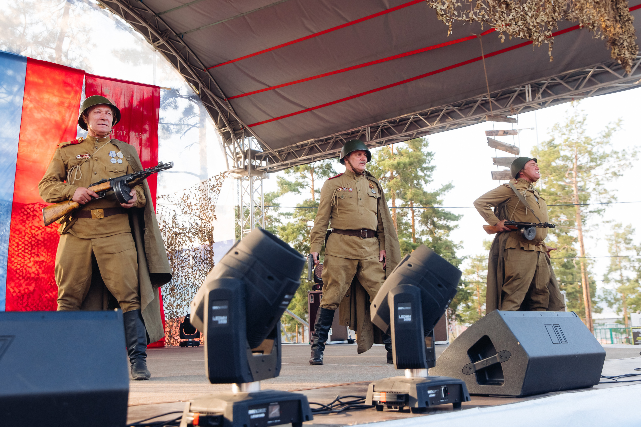Празднование «Дня Победы» в парке Юбилейный. Свадебный и семейный фотограф в Улан-Удэ